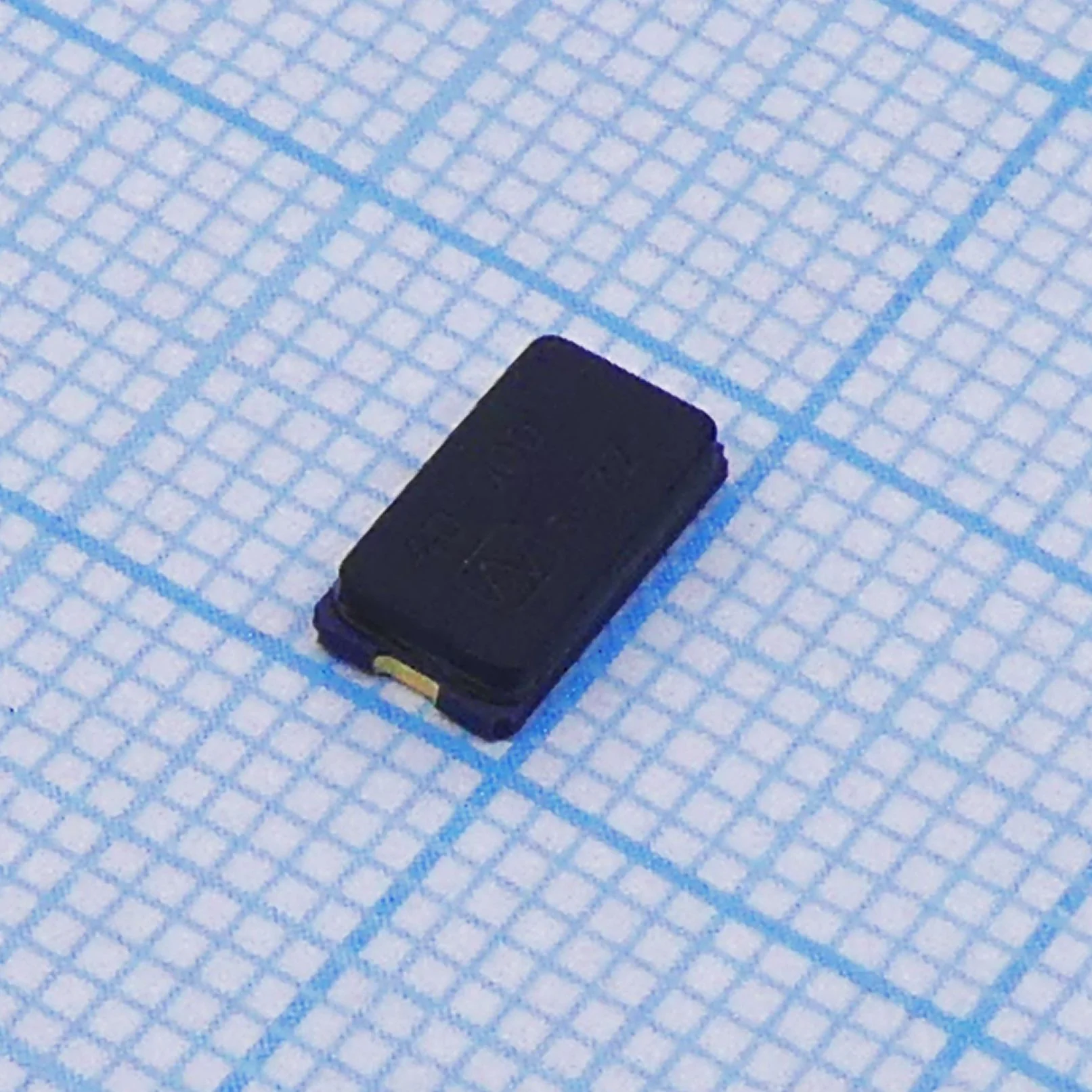 NX8045GB-40MHZ - Резонатор кварцевый 40МГц 50/150ppm 8пФ SMD 8.0х4.5х1.8мм, -40...+150°C
