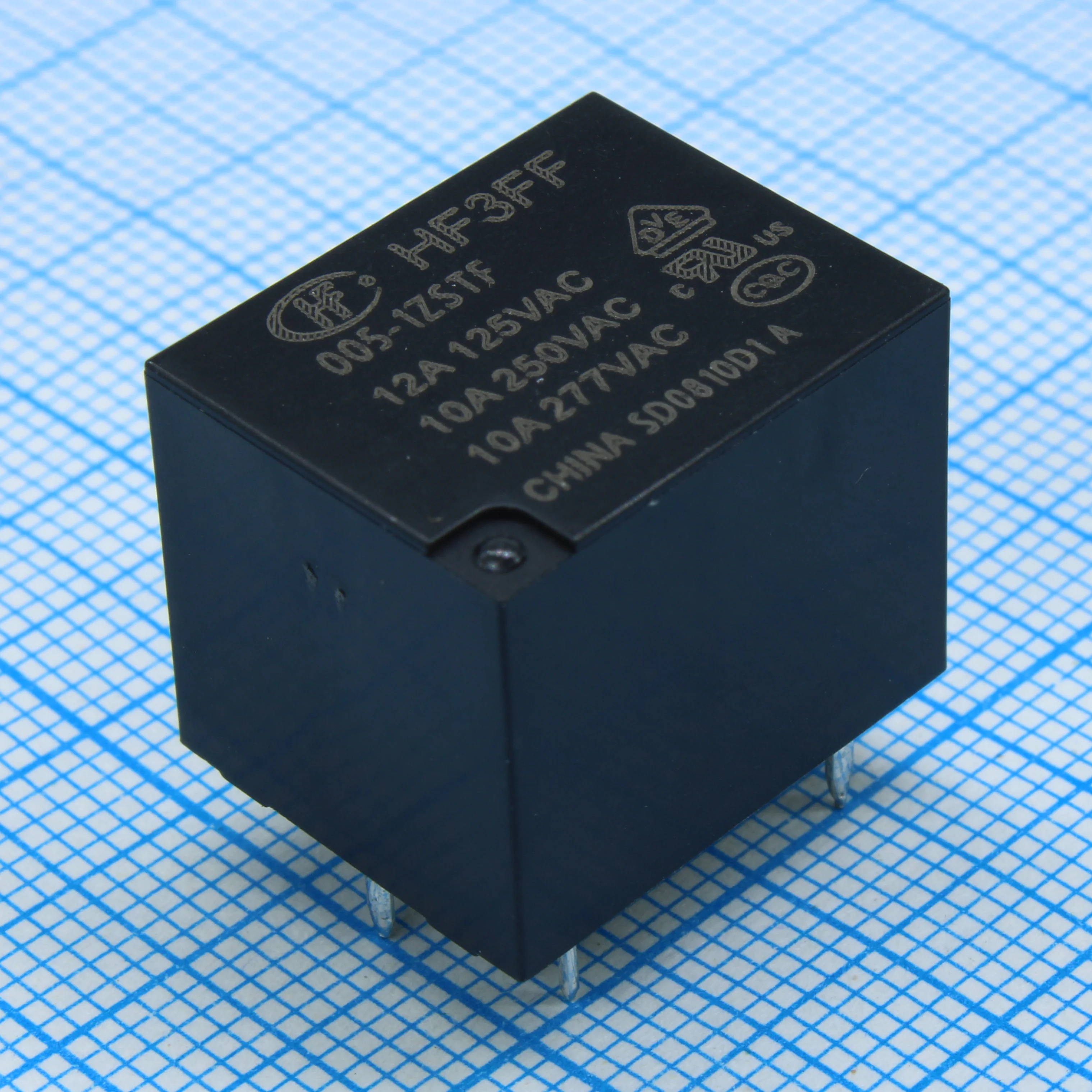 HF3FF/005-1ZSTF - миниатюрное 5VDC, 6A/250VAC 12А/28VDC, 1переключение