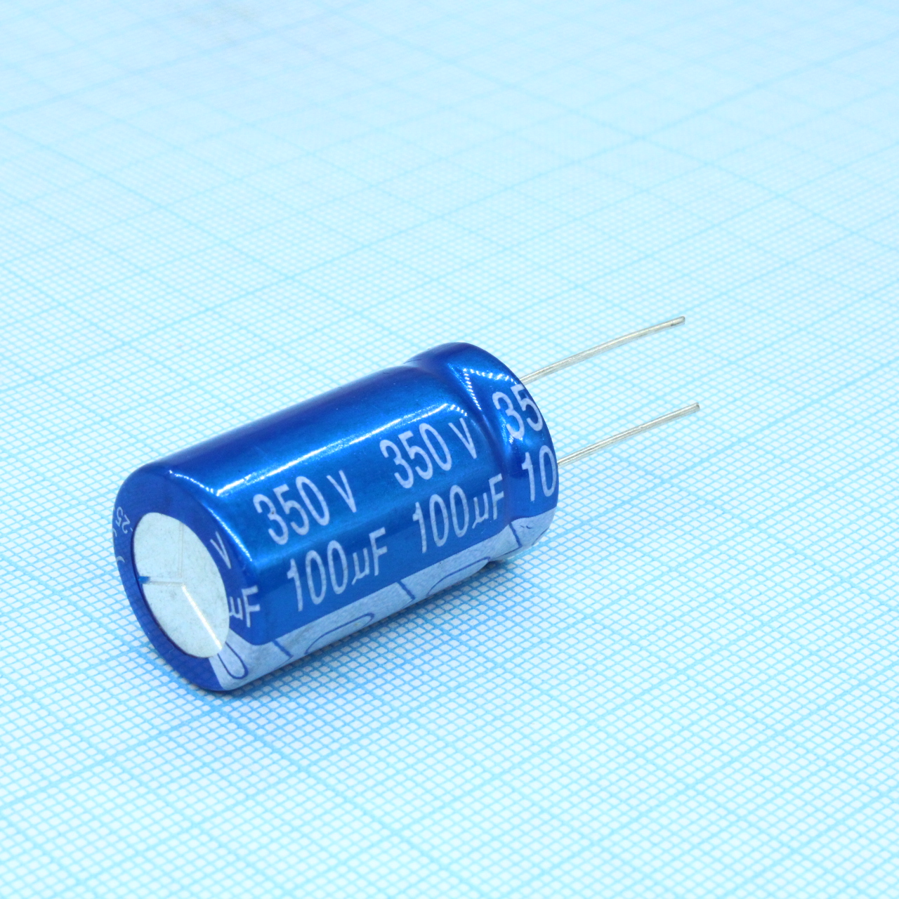 JRB2V101M07501800300000B - Конденсатор алюминиевый электролитический 100мкФ 350В ±20% (18 X 30мм) радиальный 7.5мм 450мА 2000час 105°С россыпь