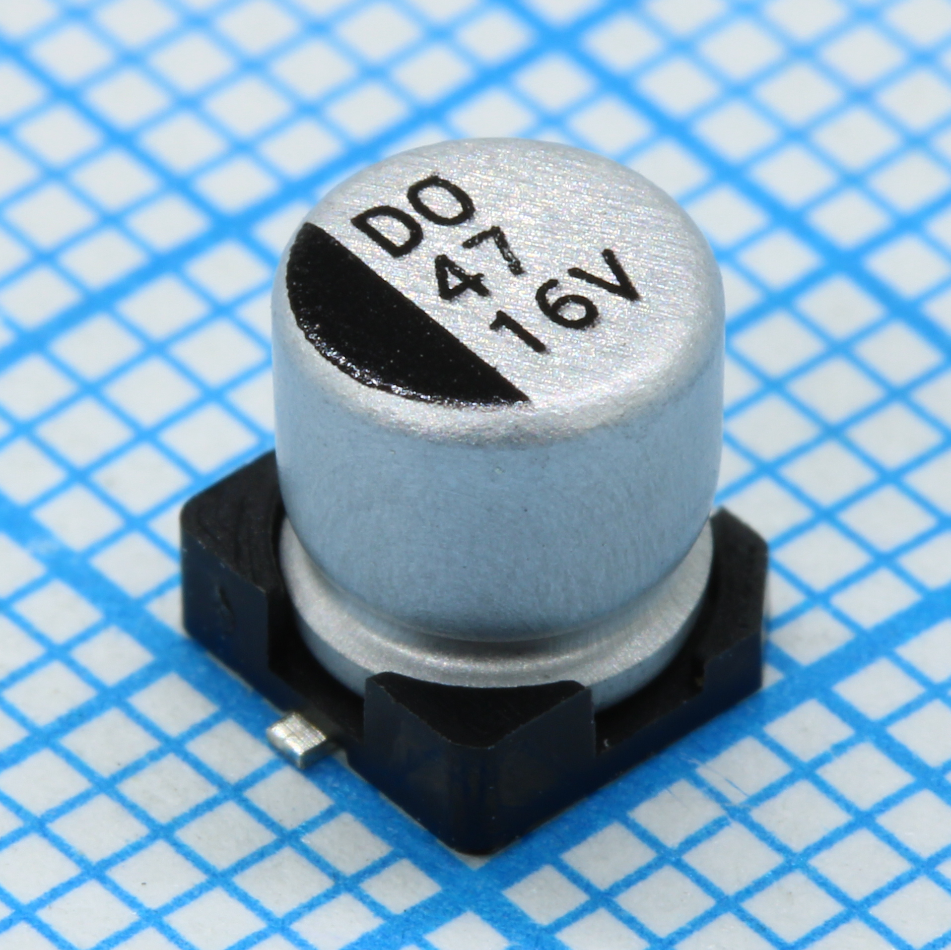 CK016M220D5APKKKV00R - Конденсатор алюминиевый электролитический 22мкФ 16В ±20% (5.5х5.4мм) для поверхностного монтажа 105°C