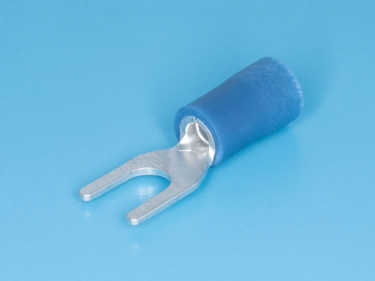 TYI-2-4 - Клемма тип "U" 4,3мм, на провод 1,5-2,5мм, изолированная, кратно 100шт.