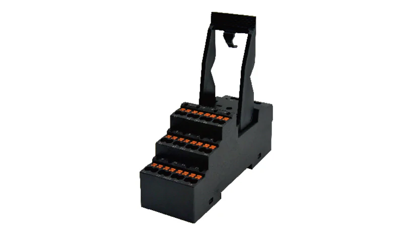 Колодка для реле DPWF14A-F3 - Колодка для реле DRPE-4C, 12A, 300V, фиксация провода: Push-in, с защитой от прикосновения, пластик, цвет: черный монтаж на DIN рейку