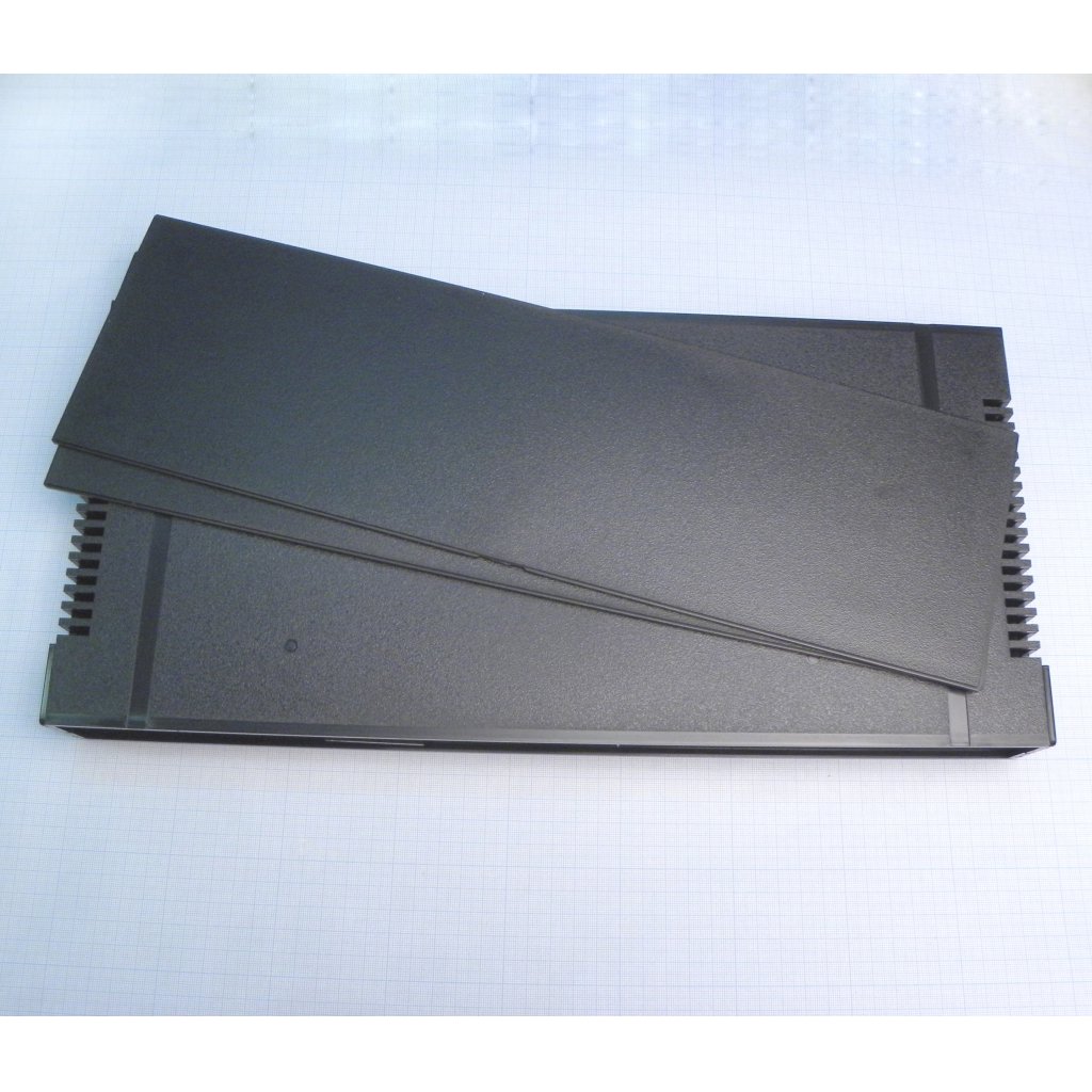 G17082UBK - Корпус 2U из ударопрочного жаростойкого пластика черного цвета для монтажа в стойку 19"