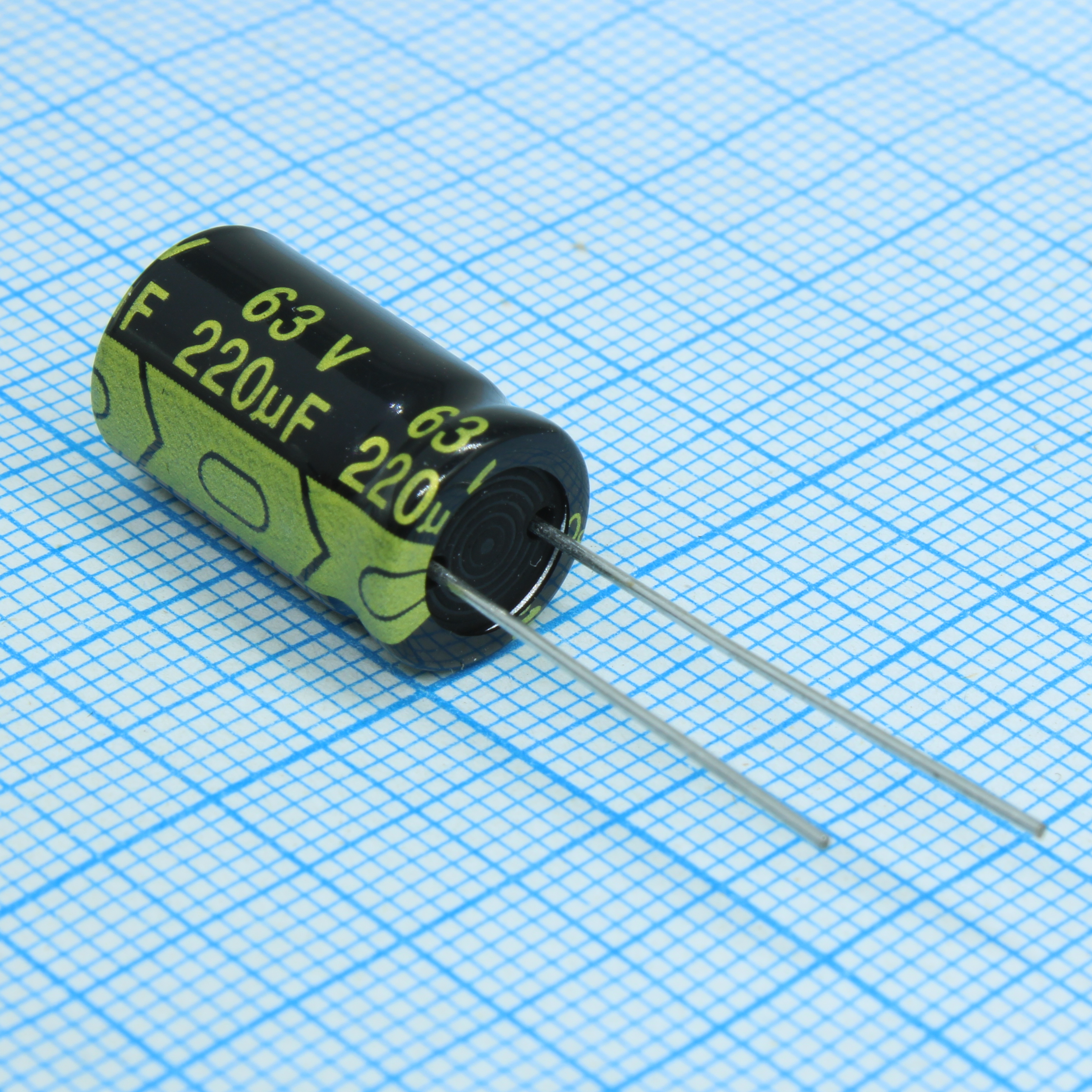 JRB1C102M05001000170000B - Конденсатор алюминиевый электролитический 1000/16В  1017 105°С