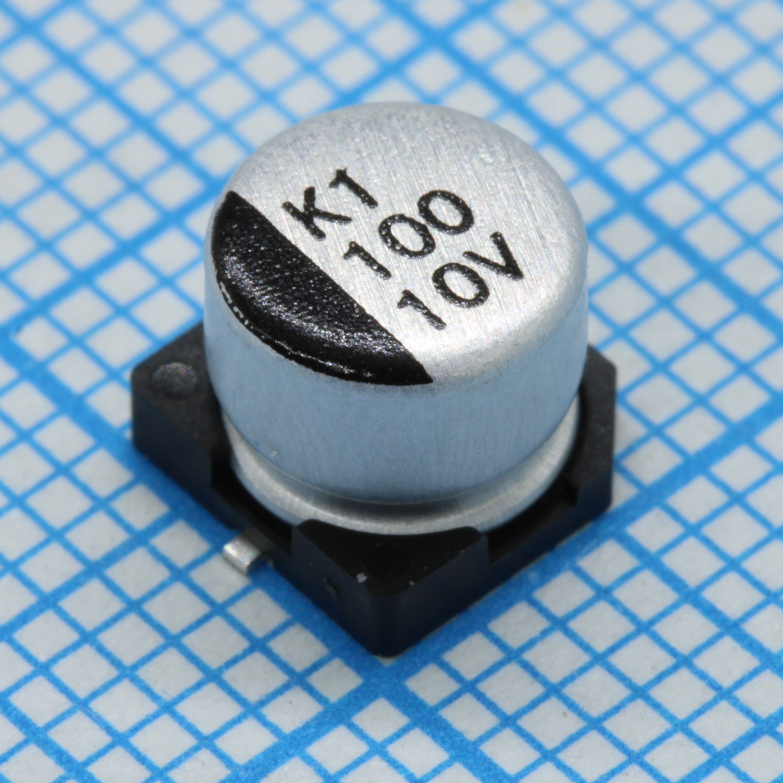 CK010M101E5APKKKV00R - Конденсатор алюминиевый электролитический 10В 100мкФ ±20%, 90мА 2000ч, -55...+105°C, SMD 6.3*5.4mm