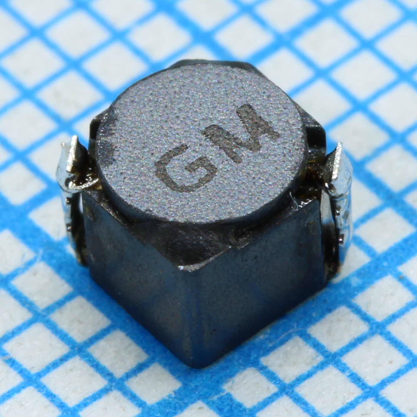 CDRH3D28NP-330NC - Силовая SMD индуктивность 33мкГн ±30% 0.58A 0.385Ом c магнитным экраном