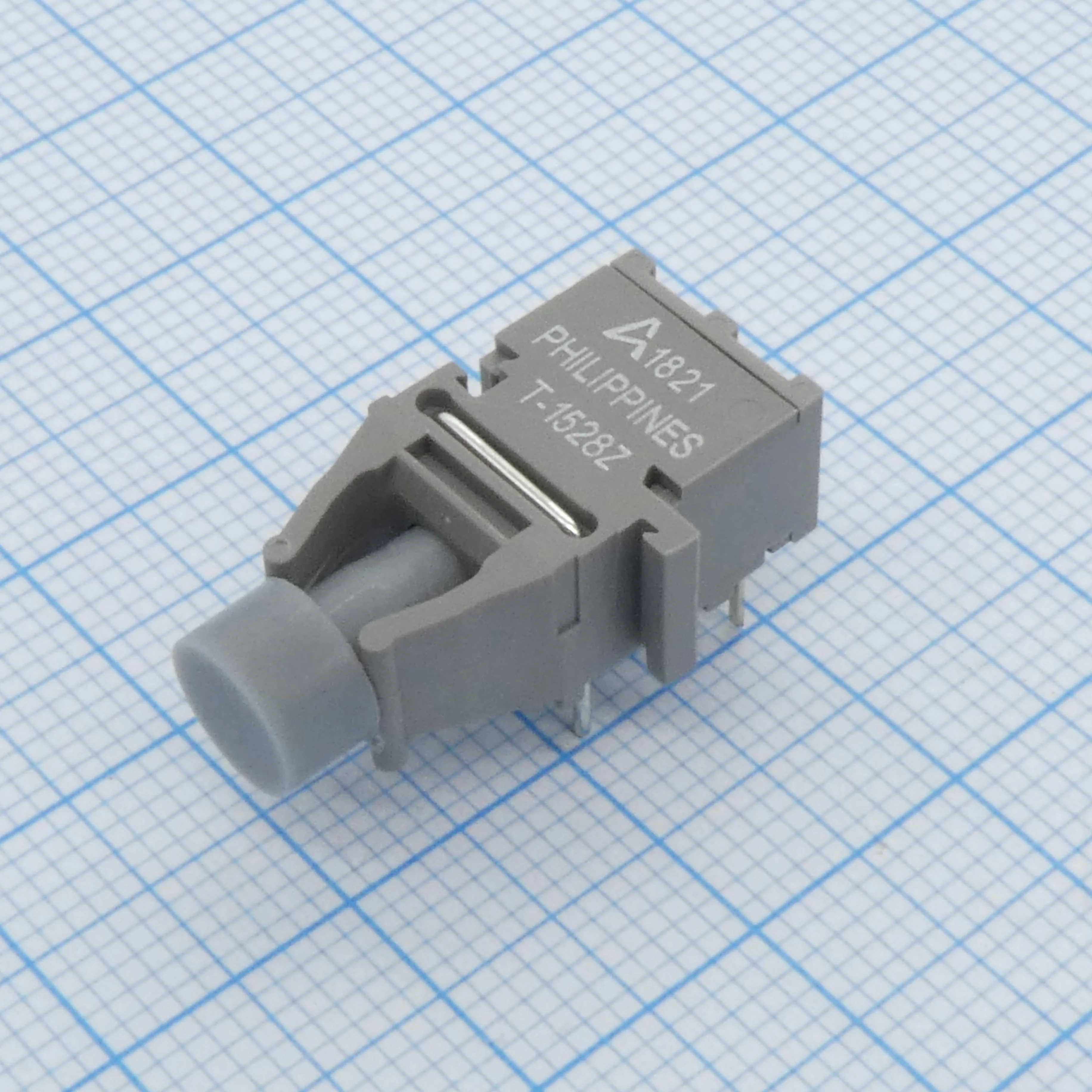 HFBR-1528Z - Оптоволоконный передатчик 10 МБод 650нм 6-Pin -40...+85 С