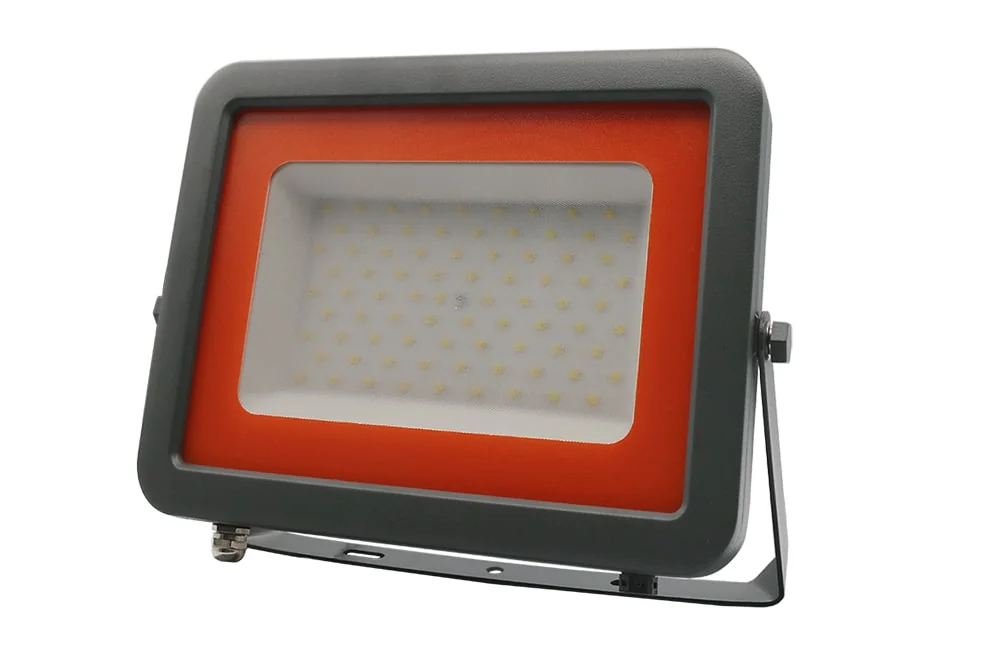 Прожектор светодиодный ДО 70w IP65 плоский корпус