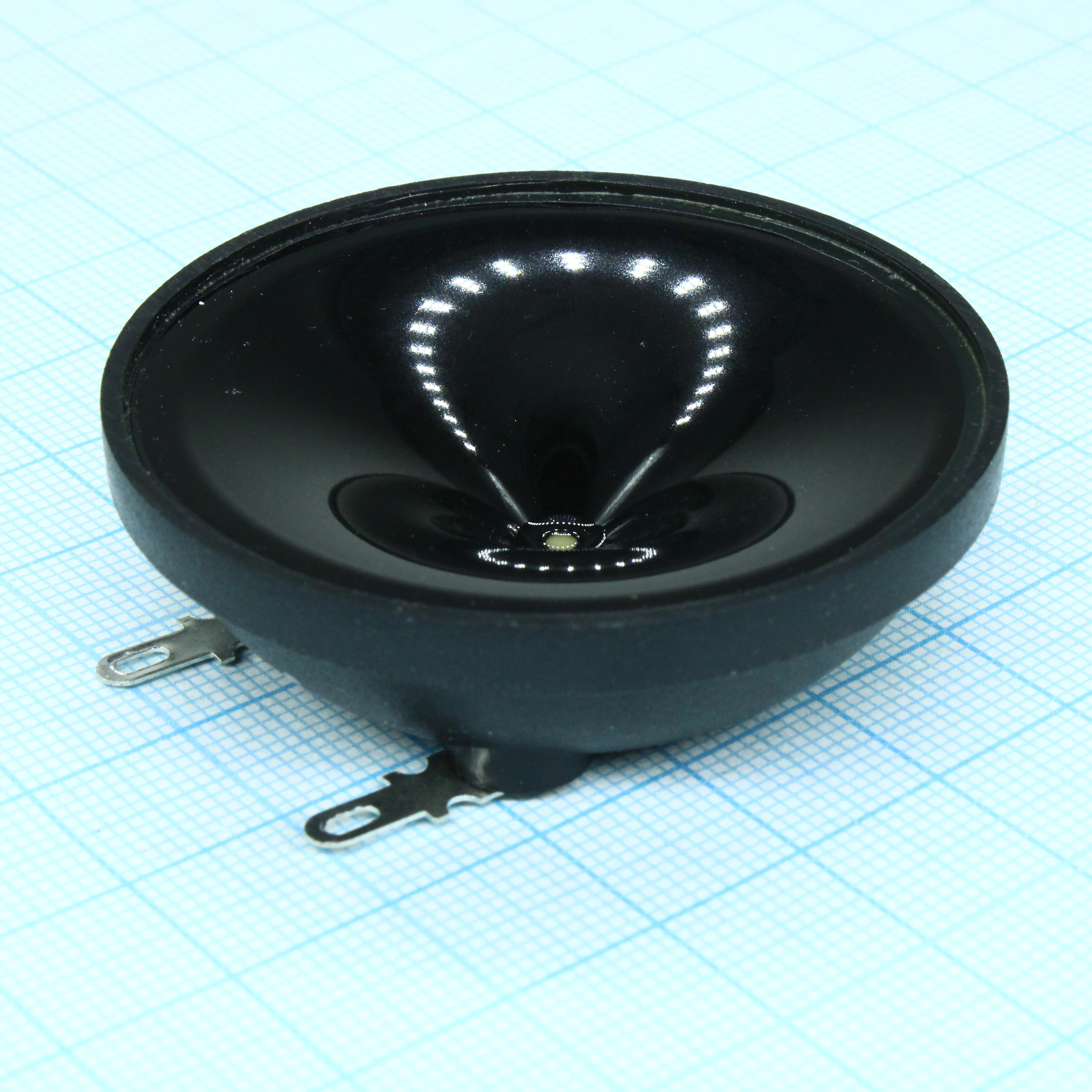 W-05 - 95db/2.83v/22kHz  d=51