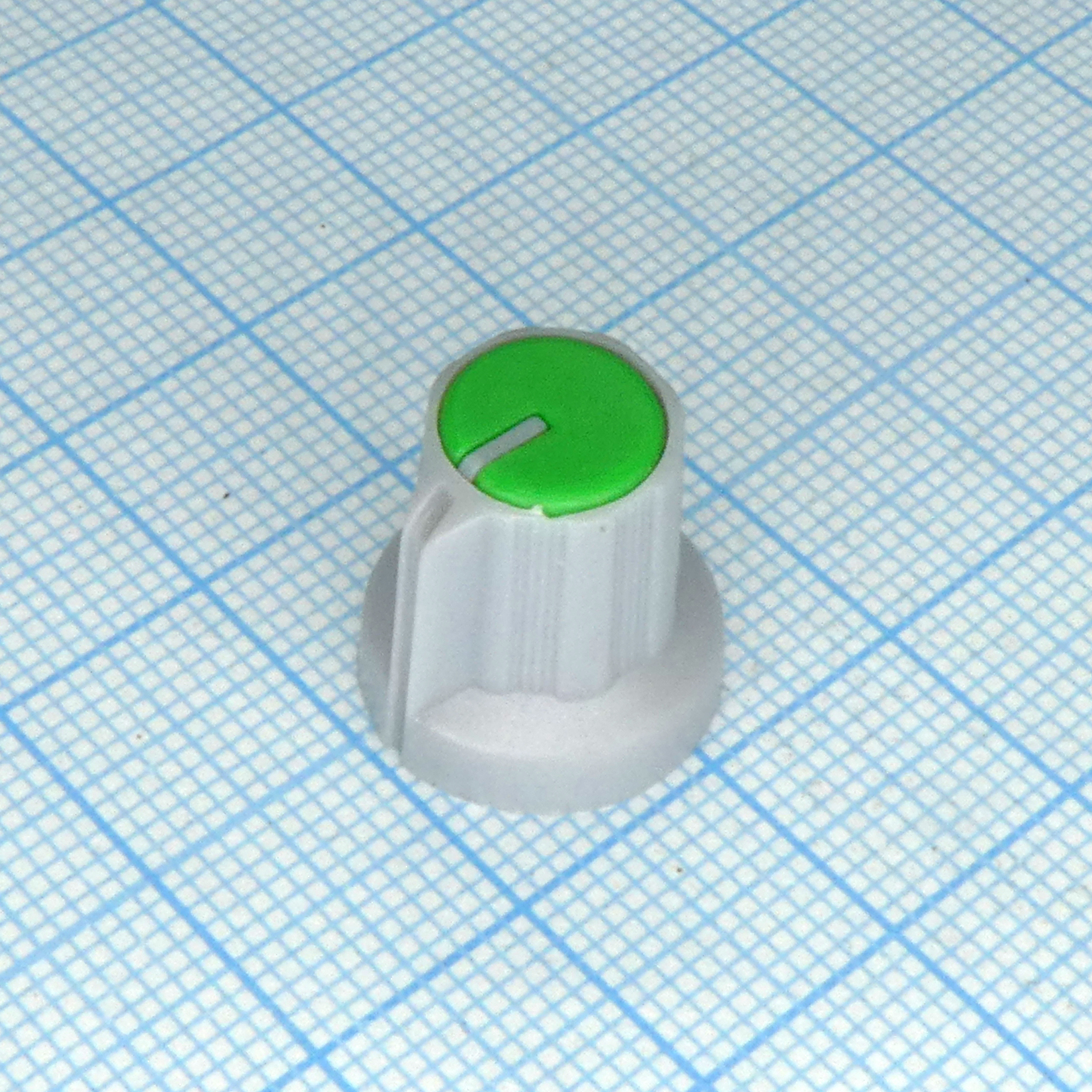 Ручка RR4836 серо-зелён. насечка, d=6mm - Ручка управления, на вал 6 мм с насечкой, серо-зелёная