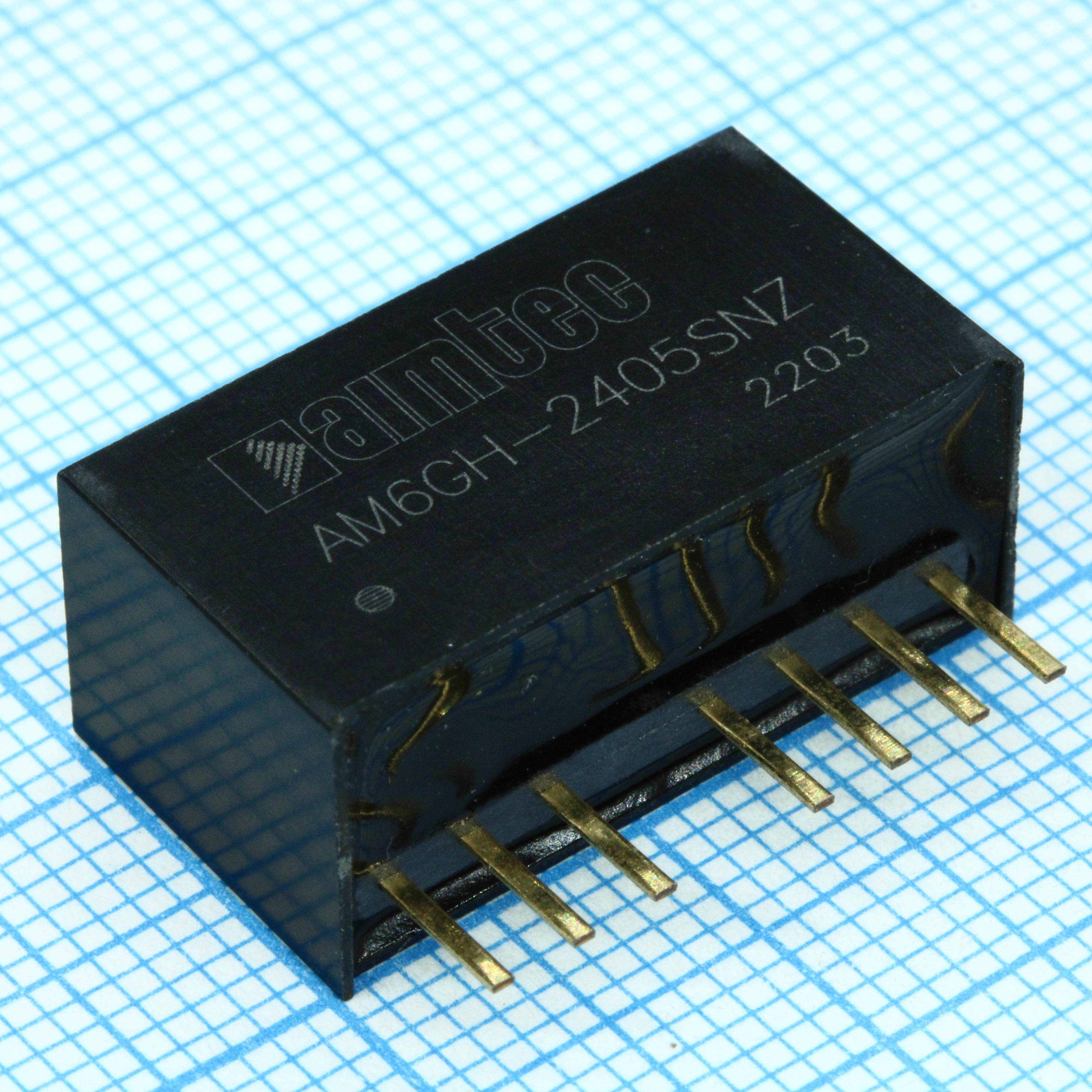 AM6GH-2405SNZ - DC/DC, 6Вт, вход 9…36В, выход 5В/1.2А, изоляция 1600В DC, КПД 82%, максимальная емкостная нагрузка не более 1000мкФ, вход On/Off, SIP8, 22x9.5x12мм, -40…105°C, пластик