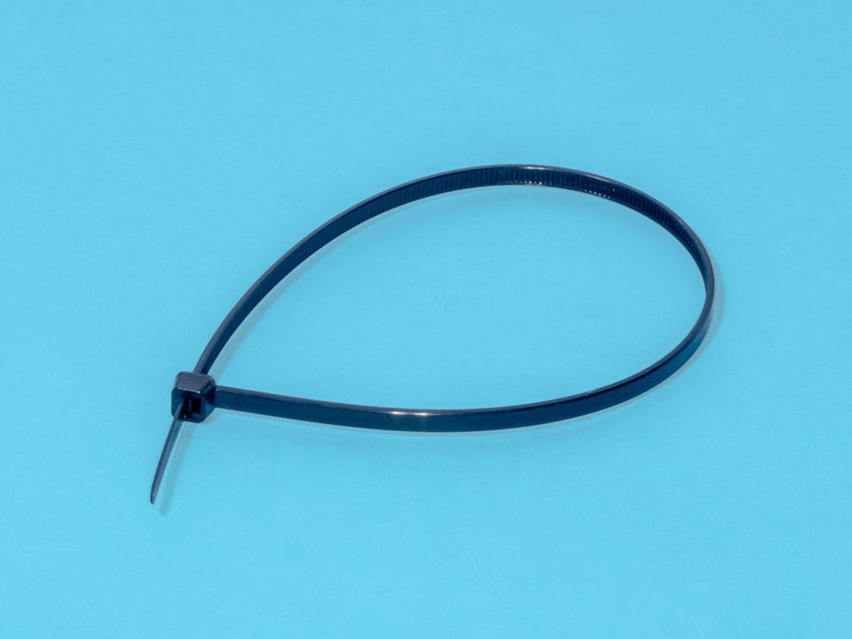 CV-300SW-UV - Стяжка 300х4,8мм с защитой от УФ, черная, упак. 100 шт.