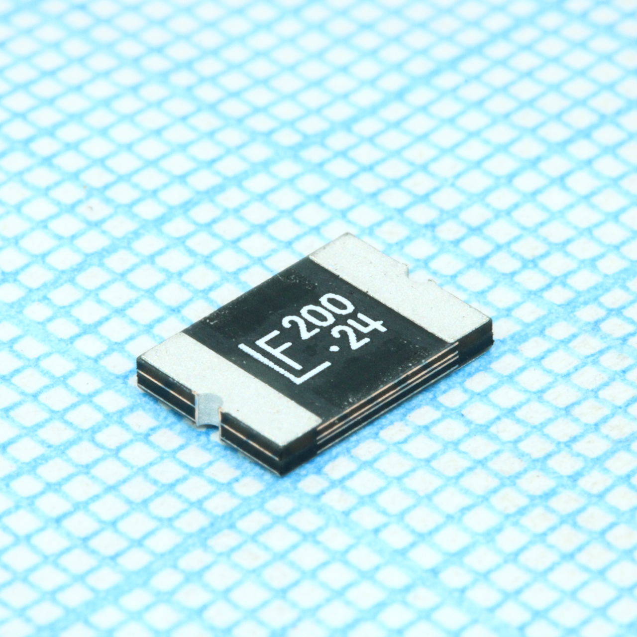 2920L200/24DR - Самовосстанавливающийся предохранитель PTC 2A(hold) 4A(trip) 24VDC 40A 1.5W 5s 0.05Ohm SMD