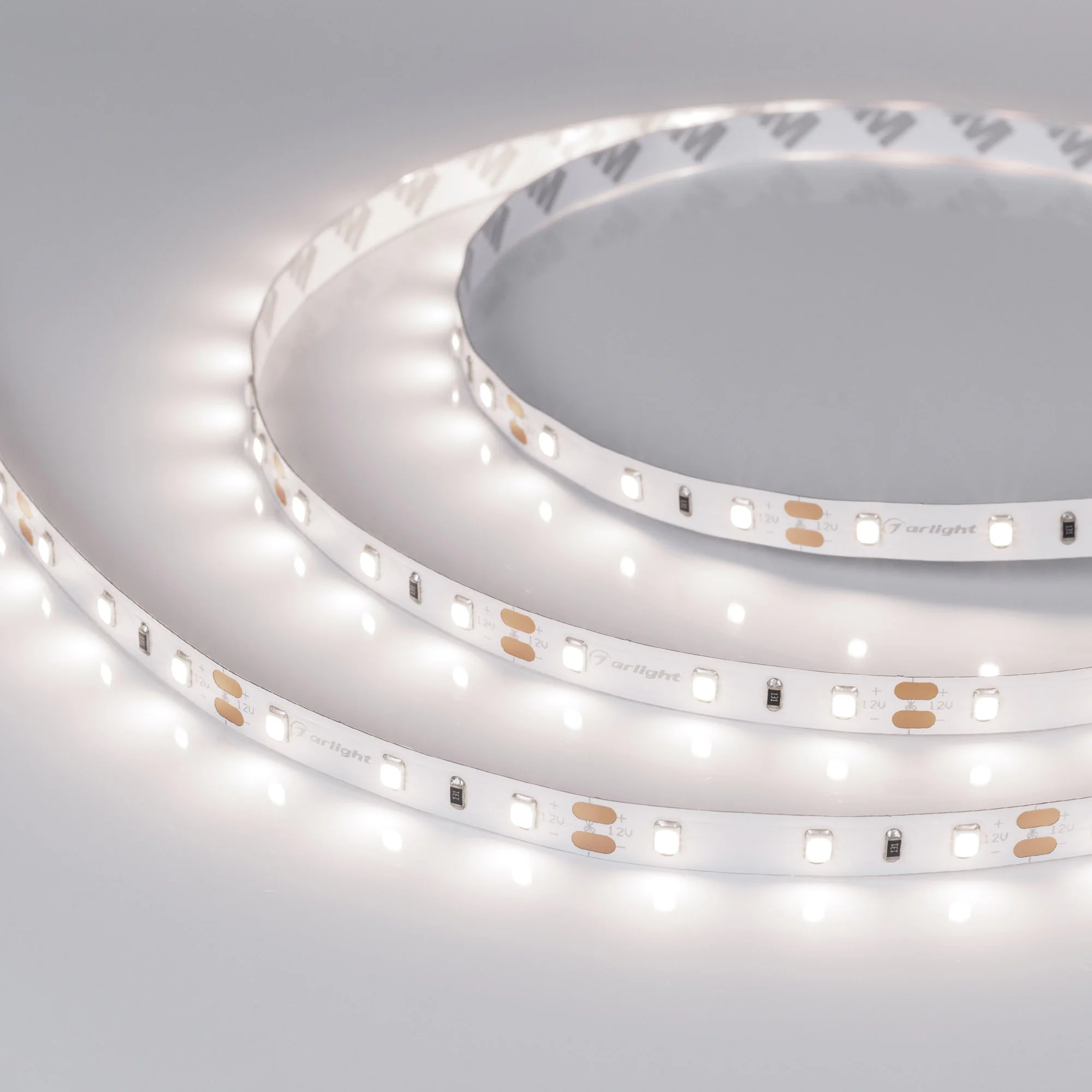 Лента RT-A60-8mm 12V Day4000 (7.2 W/m, IP20, 2835, 5m) 015697(2) - Светодиодная лента RT-A60, открытая. Светодиоды 2835, 60 шт/м (300 шт на 5 м), белая плата, ширина 8 мм, скотч 3M. Цвет ДНЕВНОЙ 4000 K, цветопередача CRI>85, угол 120°. Питание 12V, мощнос