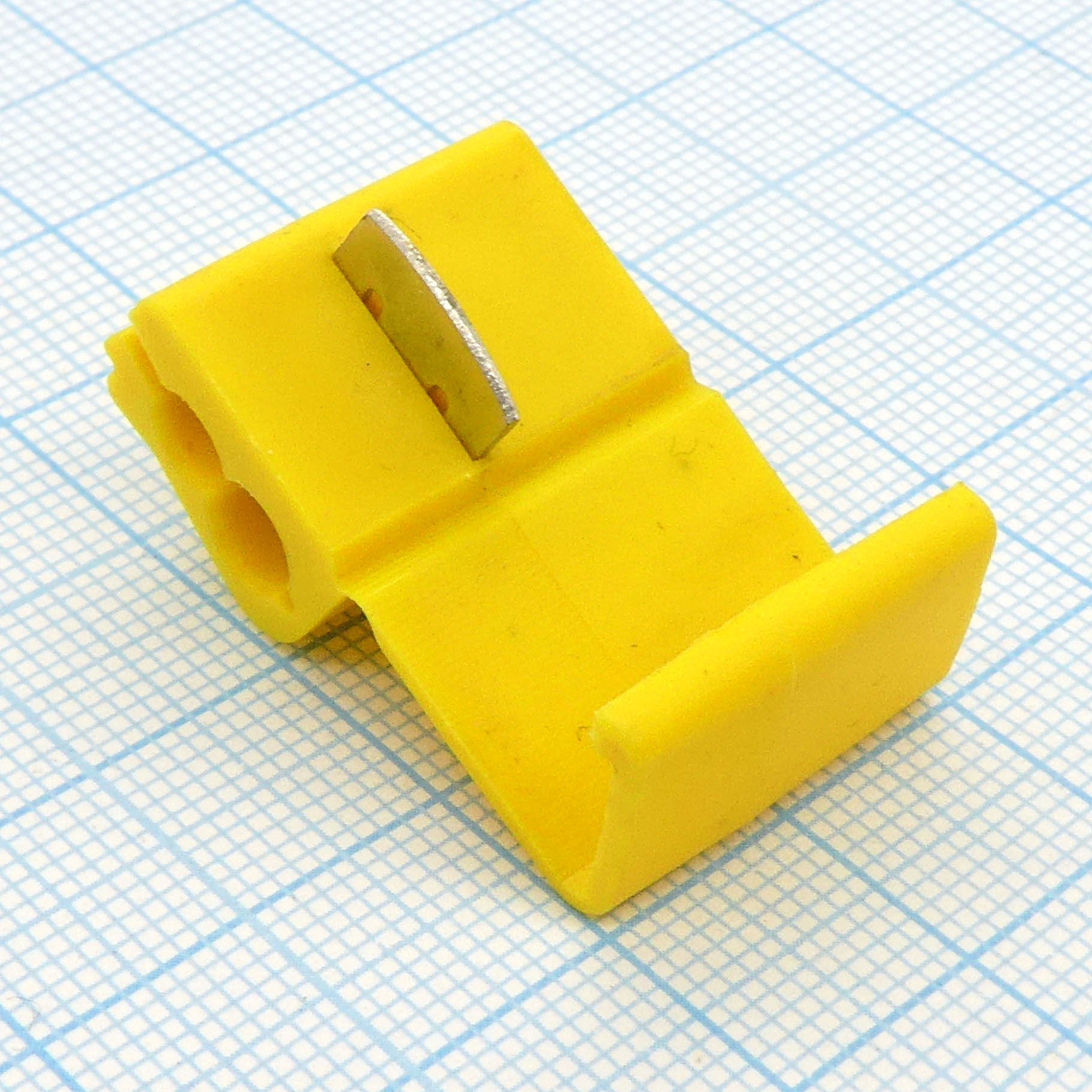 Зажим KTL-028-04YELLOW - Для быстрого соединения проводов сечением 4-6 мм2