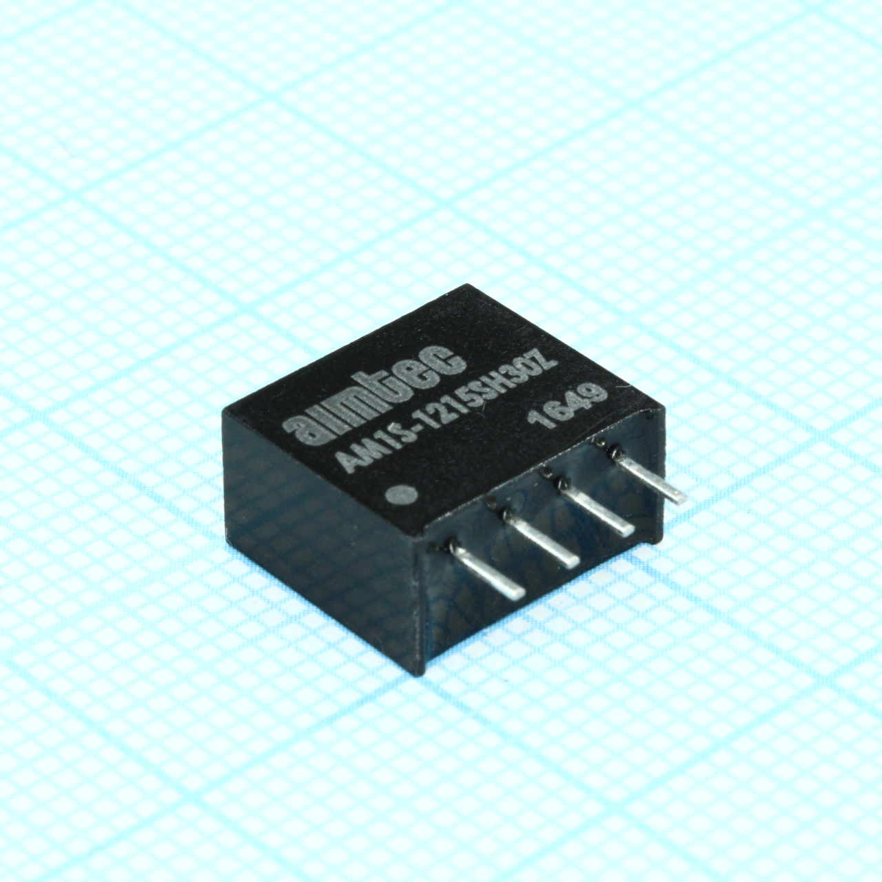 AM1S-1215SH30Z - DC/DC, 1Вт, вход 10.8…13.2В, выход 15В/0.067А, изоляция 3000В DC, КПД 79%, максимальная емкостная нагрузка не более 220мкФ, SIP4, 11.68x6x9.7мм, -40…85°C, пластик