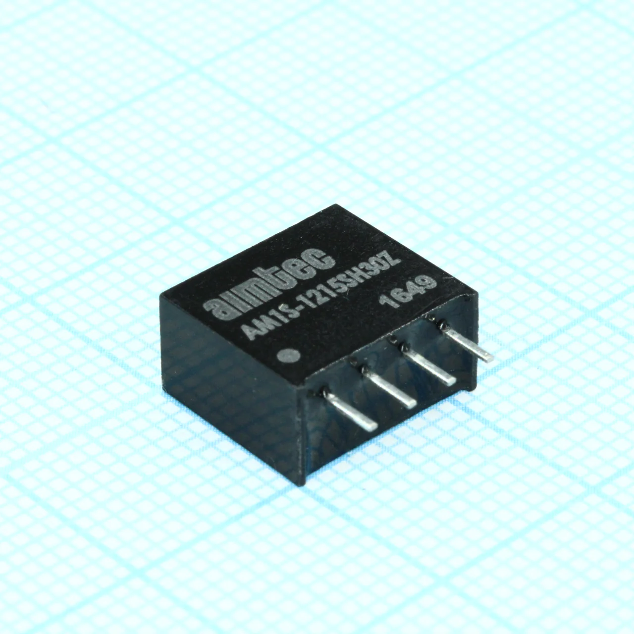 AM1S-1215SH30Z - DC/DC, 1Вт, вход 10.8…13.2В, выход 15В/0.067А, изоляция 3000В DC, КПД 79%, максимальная емкостная нагрузка не более 220мкФ, SIP4, 11.68x6x9.7мм, -40…85°C, пластик