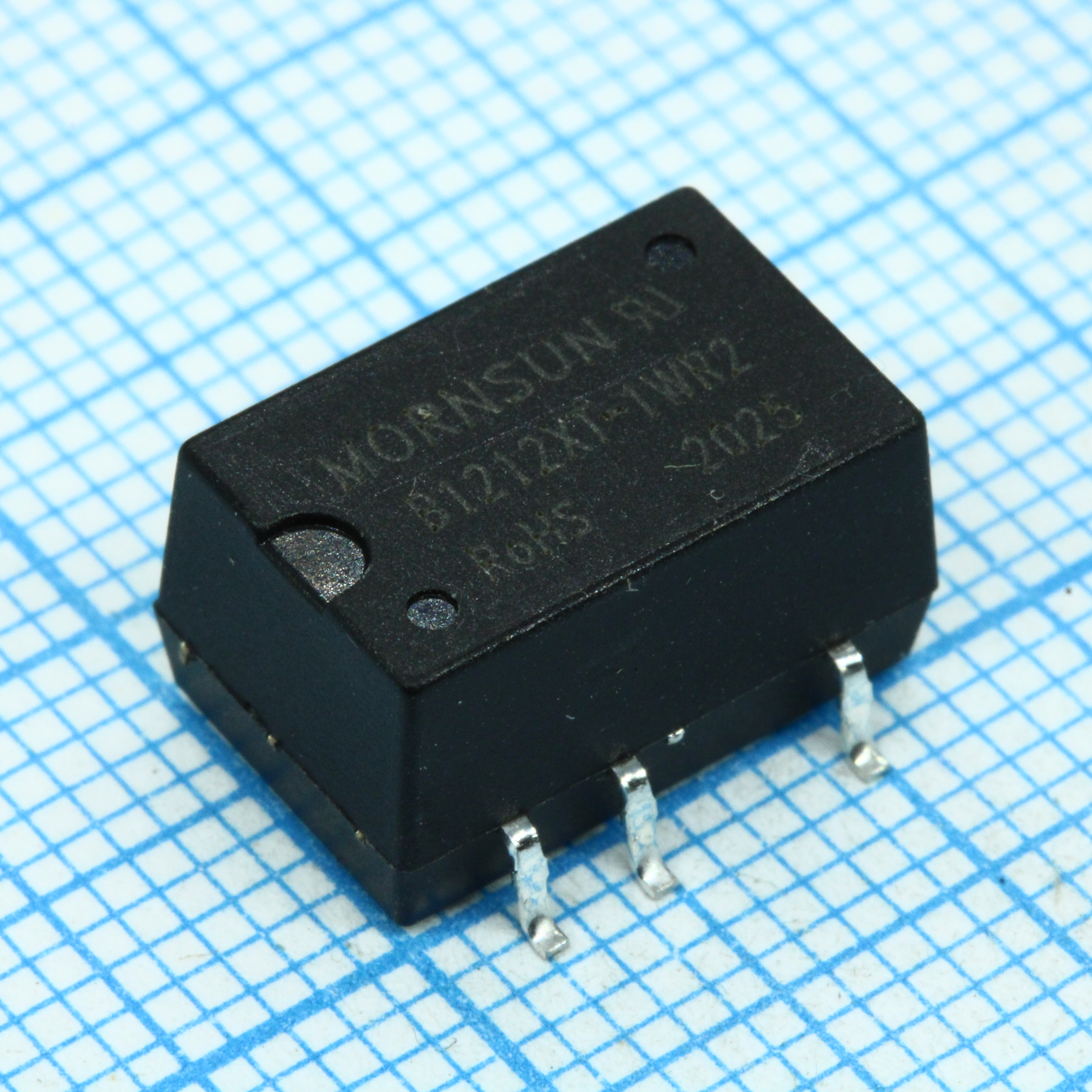 B1212XT-1WR2 - DC/DC преобразователь, 1Вт, вход 10.8-13.2В, выход 12В/84мА