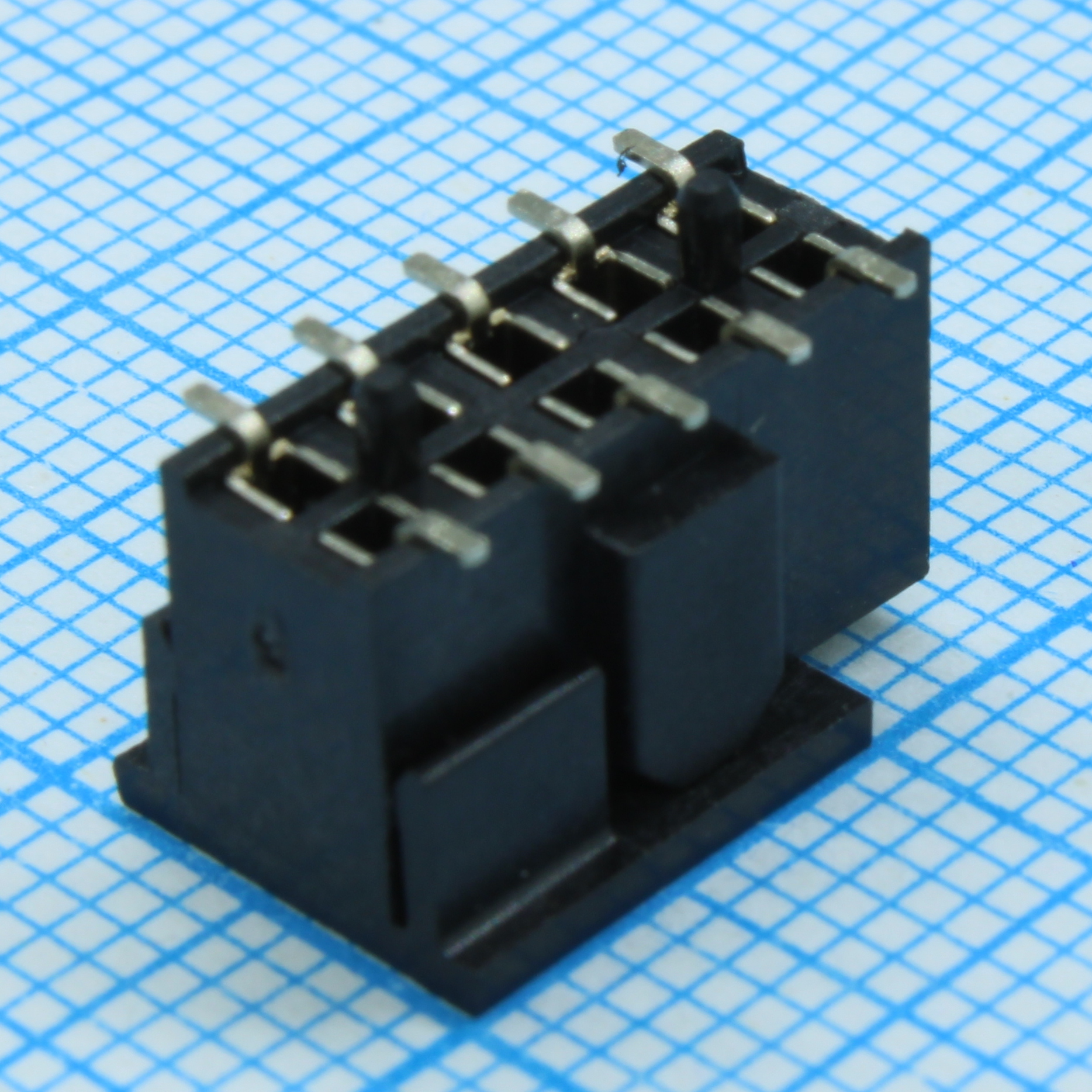 DS1023-17-2X5B8SRS - Гнездо на плату SMD 2x5 конт., шаг 2.54мм, высота 7.4мм, позолоч.