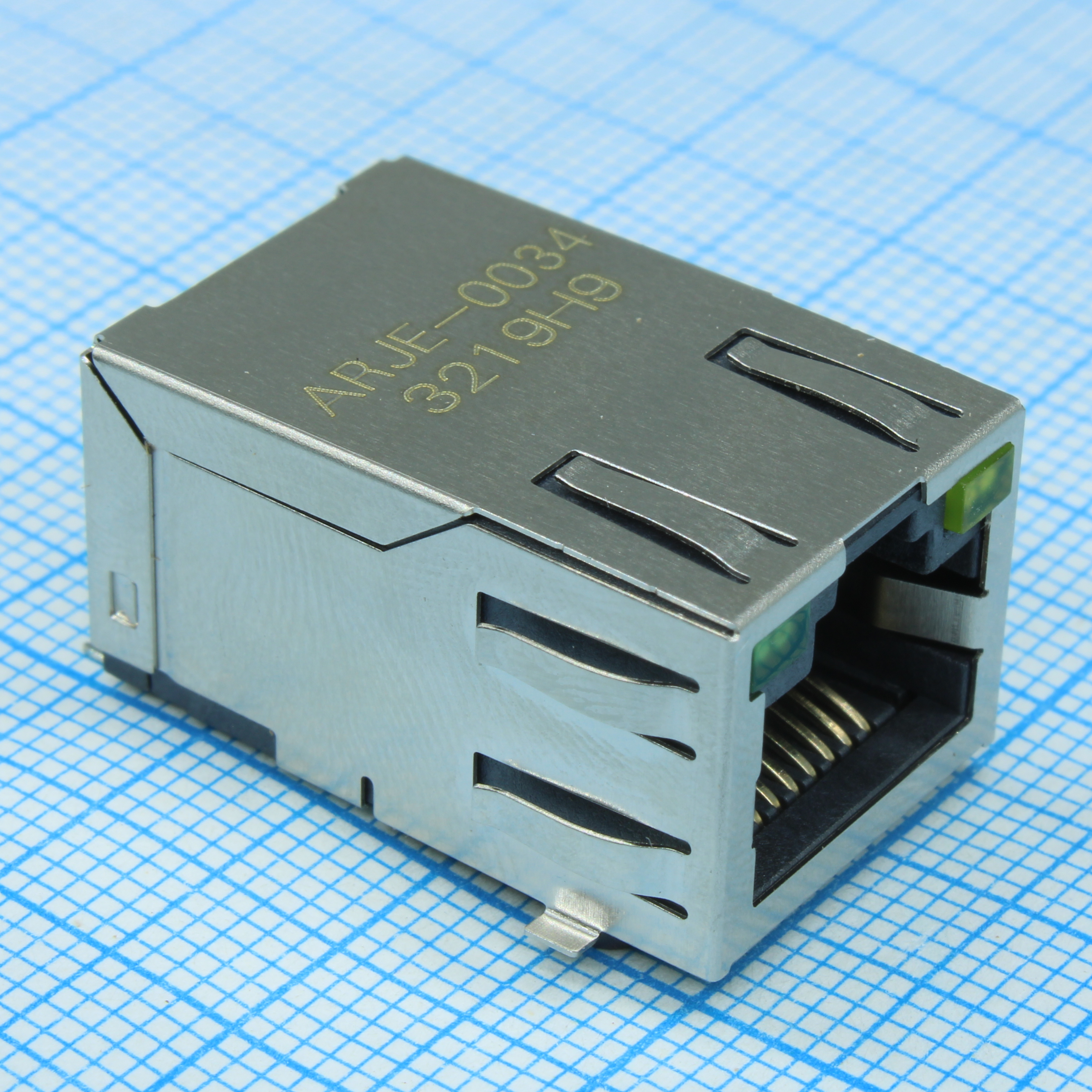 ARJE-0034 - Разъем RJ-45 RCP 8 контактов шаг 1.02мм угловой SMD 12 терминалов 1 порт лента на катушке
