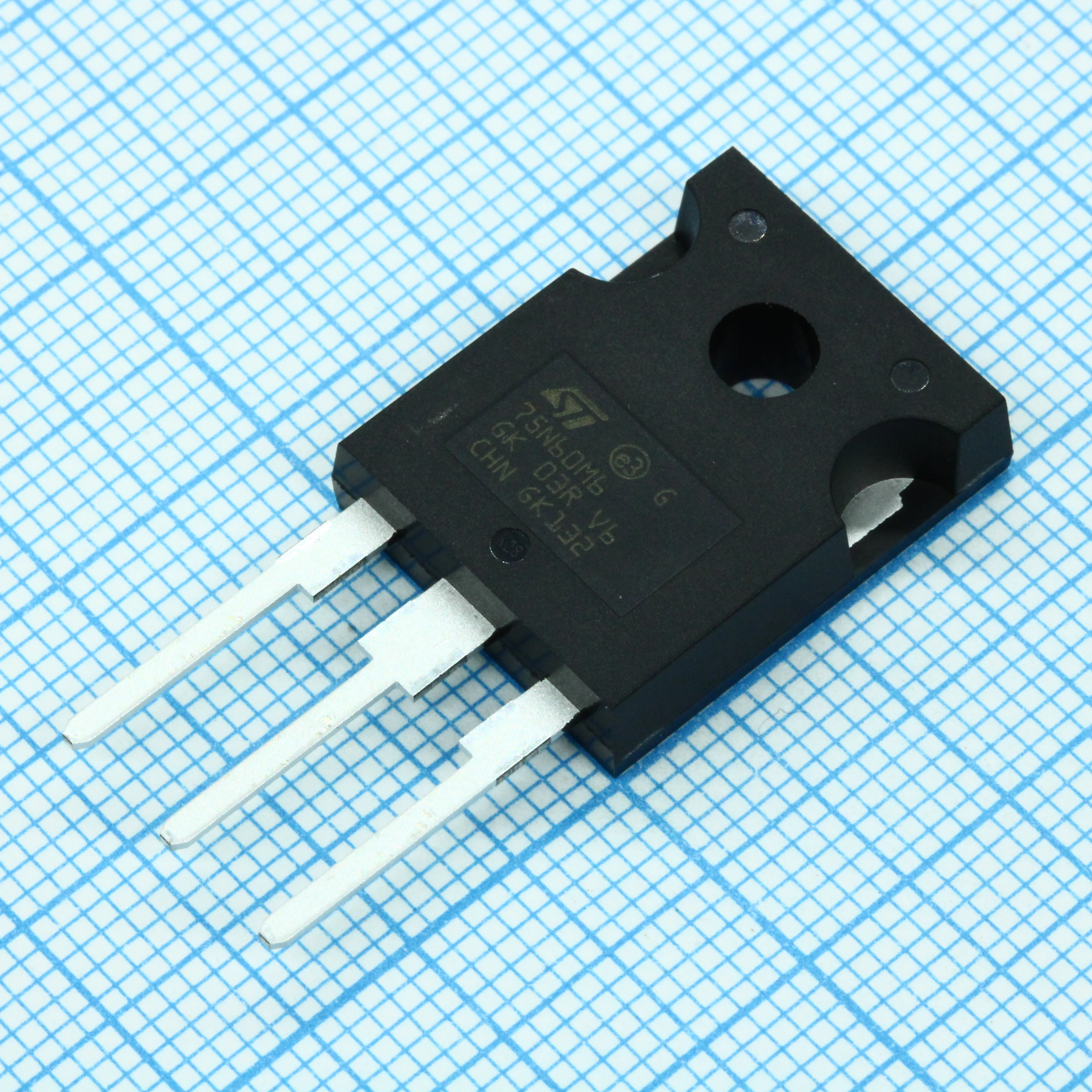 STW75N60M6 - Транзистор полевой MOSFET N-канальный 600В 72A