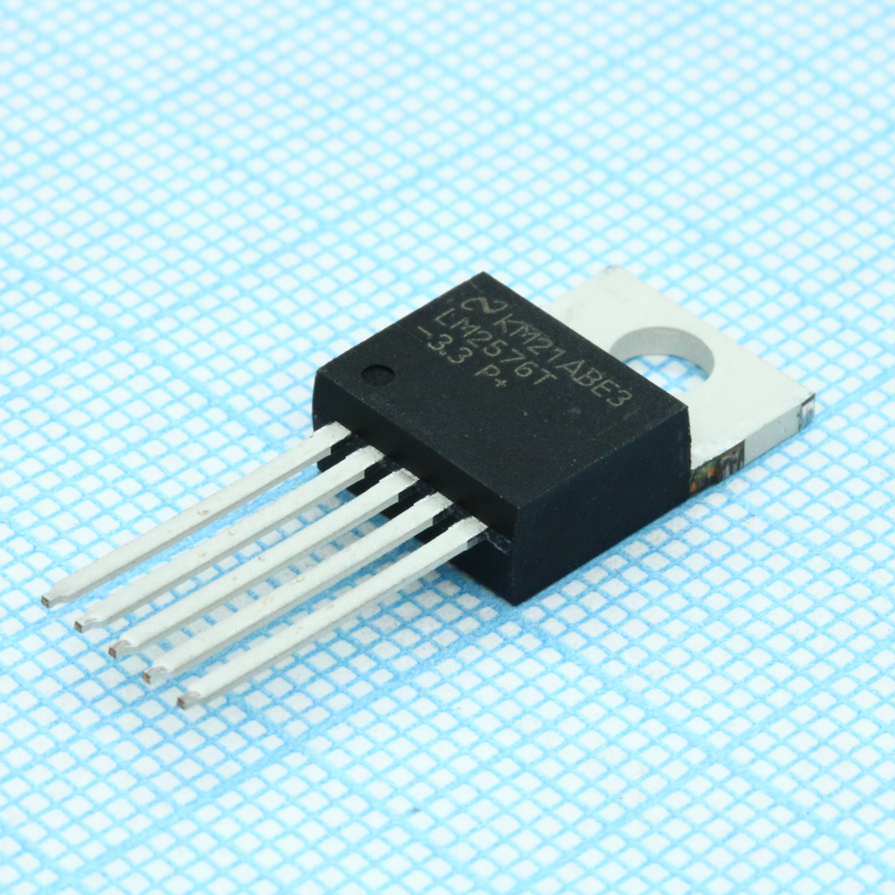 LM2576T-3.3/NOPB - Преобразователь постоянного тока понижающий 3 А вход 8...40В выход 3 В 4% -40...+125°С
