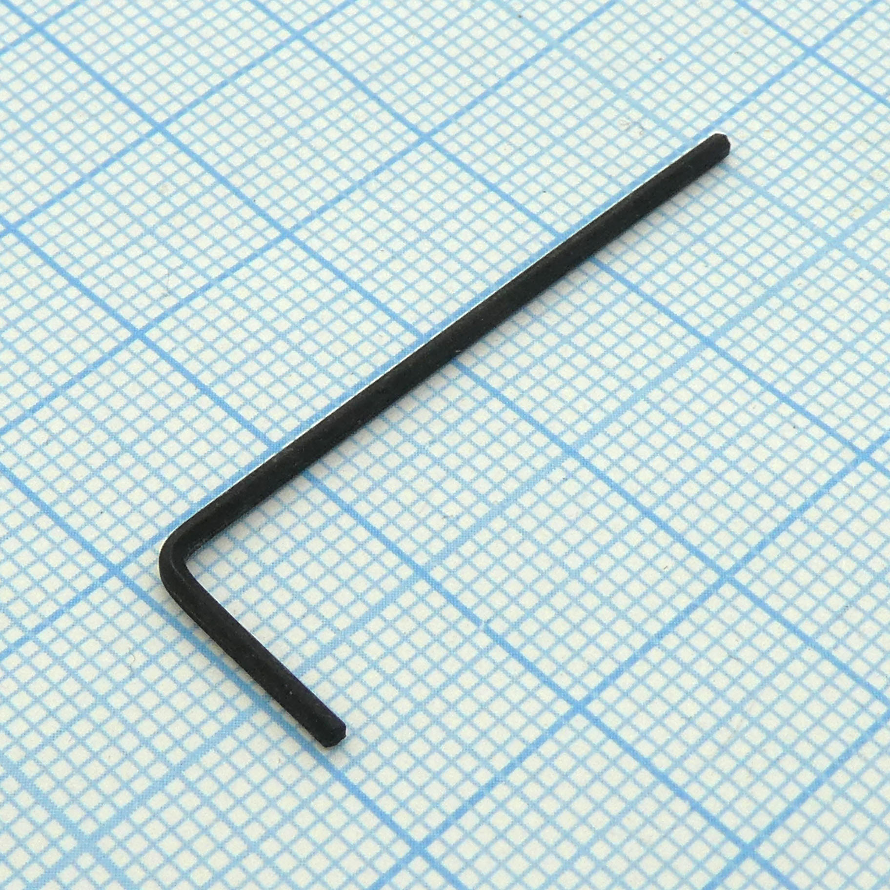 Шестигранник 350  SW 1,3 -  шестигранник, форма С 6.3, выполнен из высококачественной хромованадиевой стали, полная закалка.