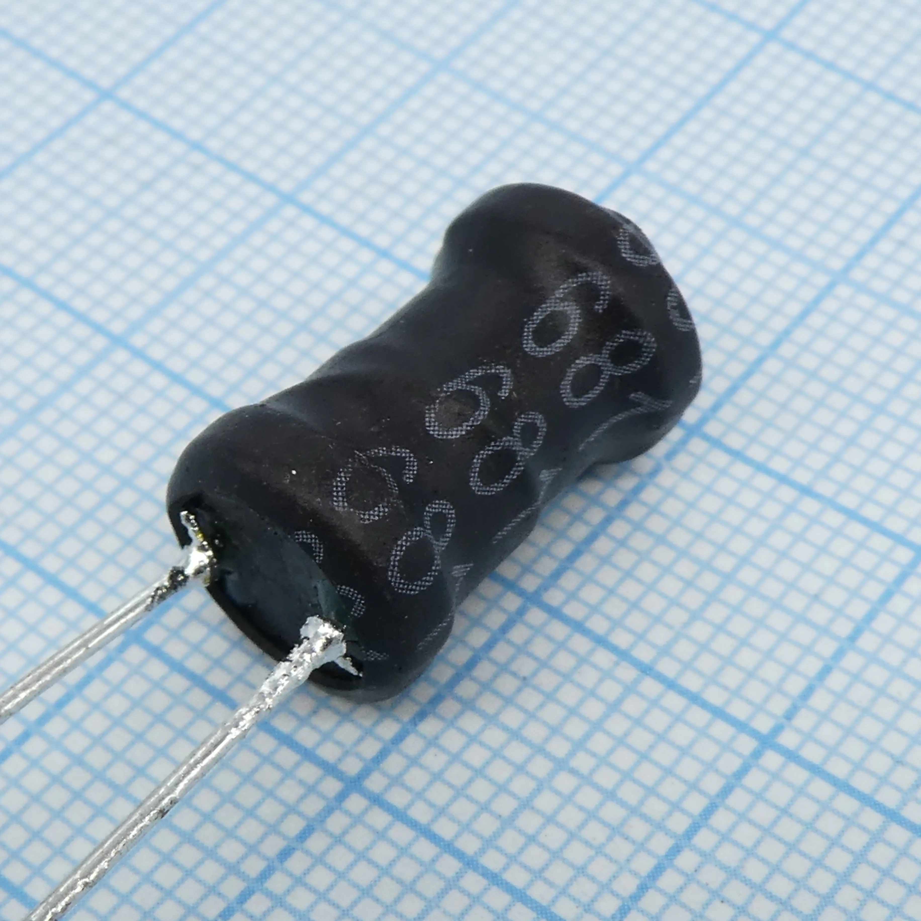 LGB-X1016-681K - Радиальная индуктивность 680uH 0.8A 0.88Ohm DCR p=6.5mm