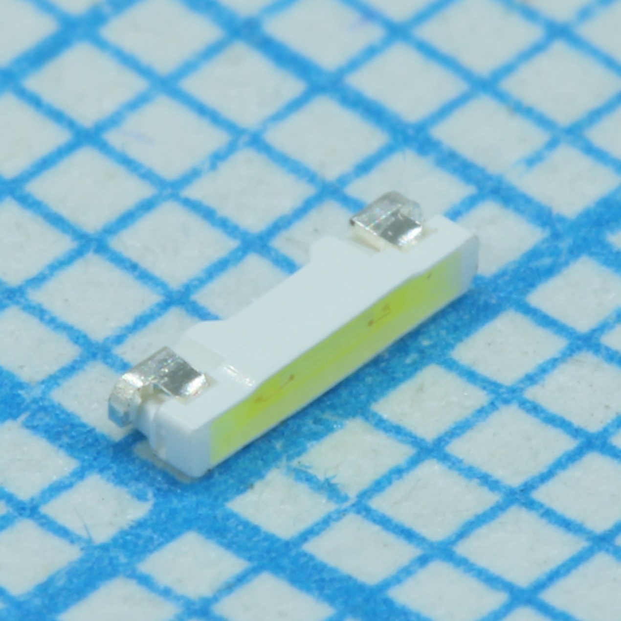 FYLS-3806BUWC80 - Светодиод smd 3806 Белый 8000K 120° 2800-4600мКд 7.5Лм