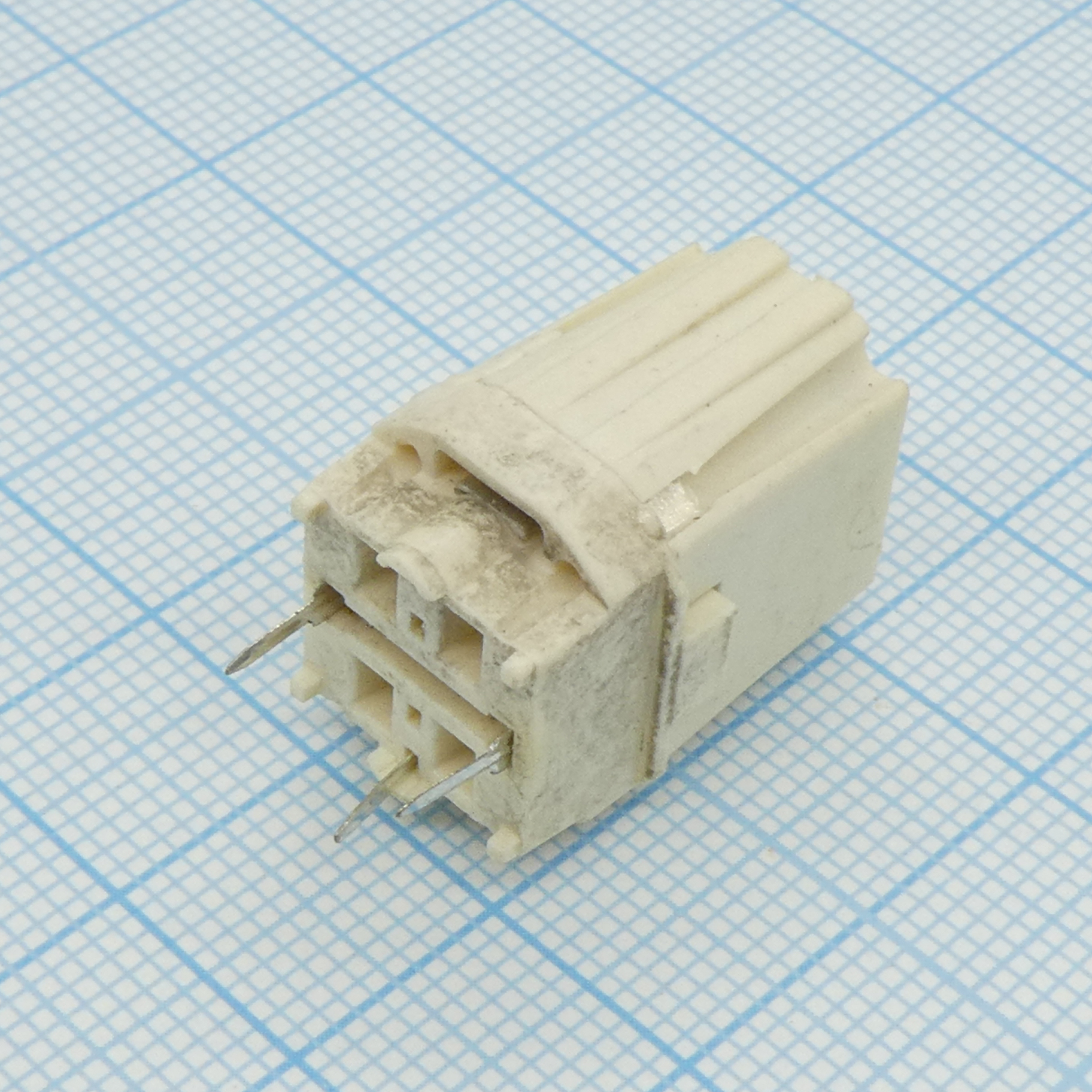 2322 662 96526 - PTC-термистор (позистоp) 18Ом (3 вывода)