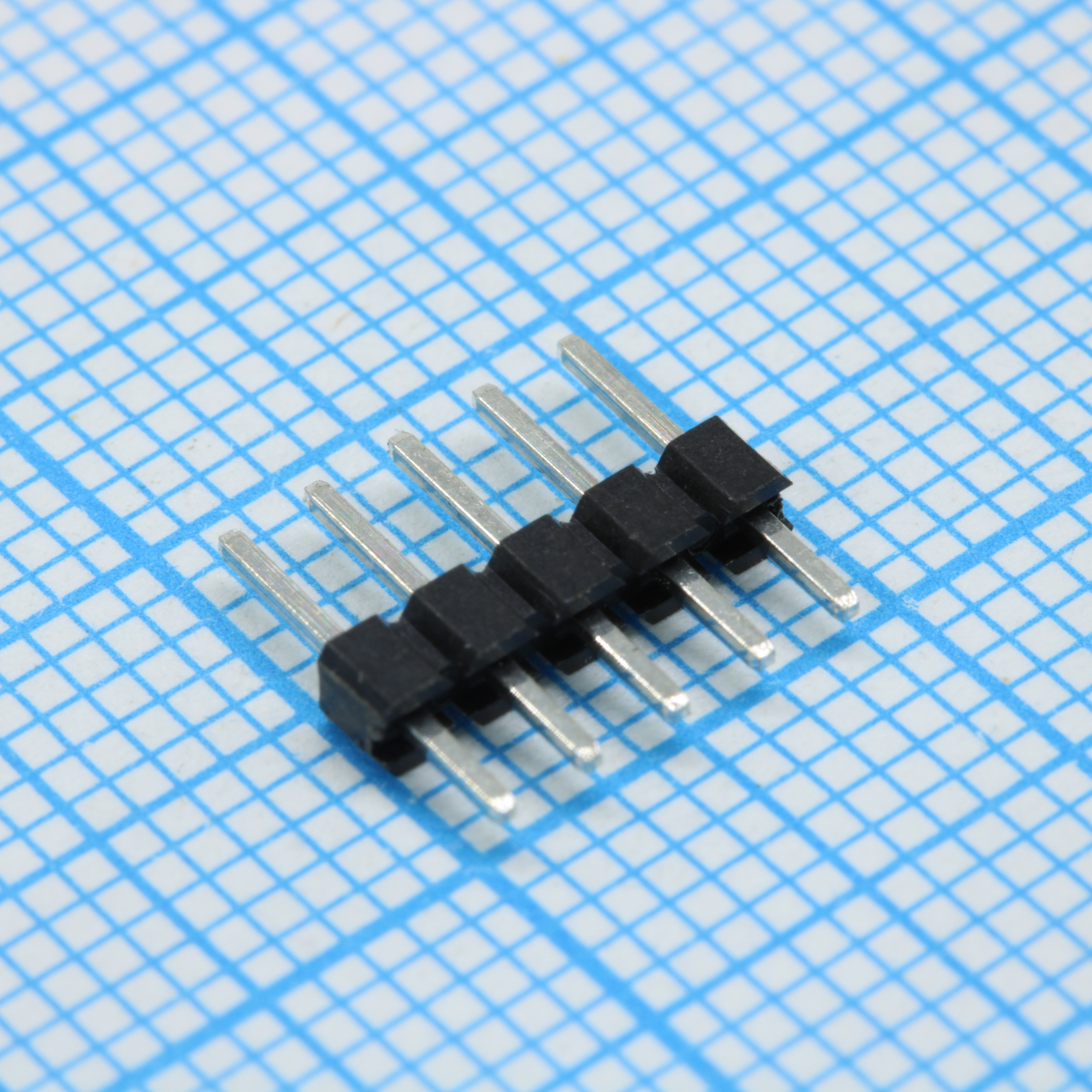 DS1025-01-1X5P6BV1 - Соединитель штыревой, вилка на плату однорядная прямая 5pin(1x5), шаг 2.00мм
