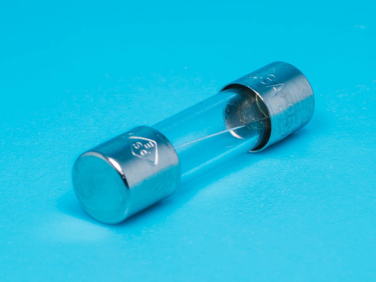 FS-52GF-6.3/250 - Предохранитель 5х20мм, стеклянный, быстрый, 6.3A/250В (GFE)