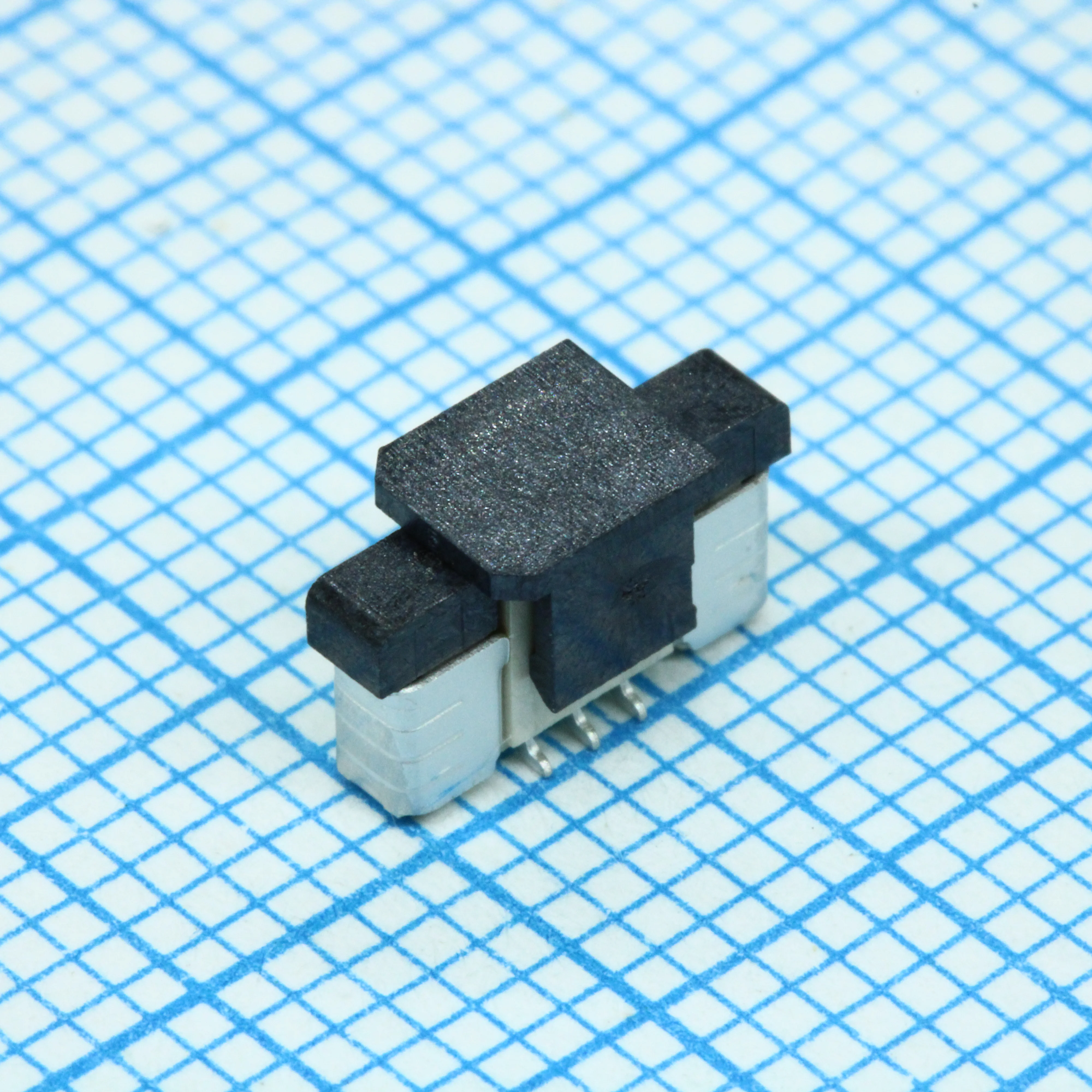 DS1020-08-06VBT12-R - FPC разъем для шлейфа на плату, поверхностный монтаж 6pin, шаг 0.5мм (вертикальное расположение)