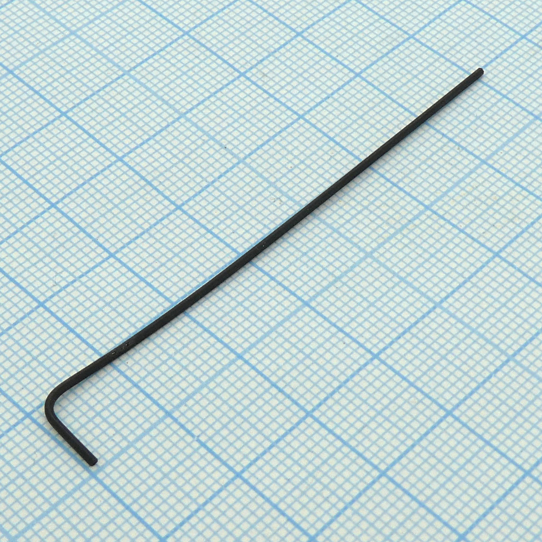 Шестигранник 352B  0,9 х 70 -  шестигранник, форма С 6.3, выполнен из высококачественной хромованадиевой стали, полная закалка.