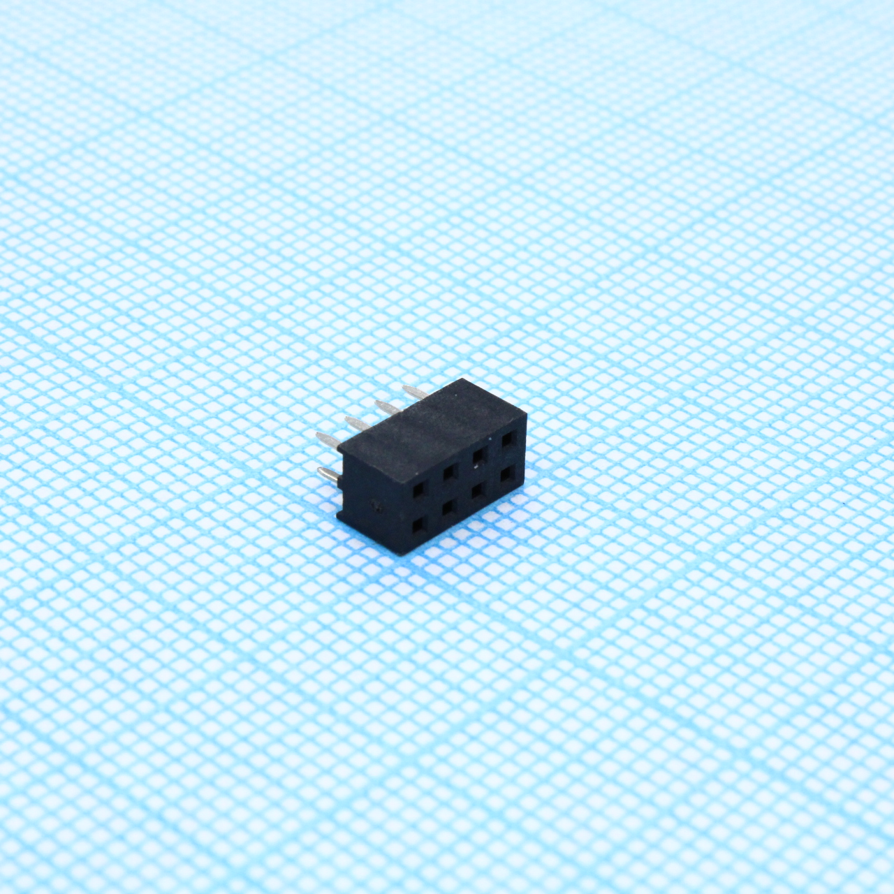 DS1026-06-2X4S8BV - Гнездо на плату 2x4 конт., шаг 2.00мм, высота 4.3мм ширина 4.1мм, позолоч.