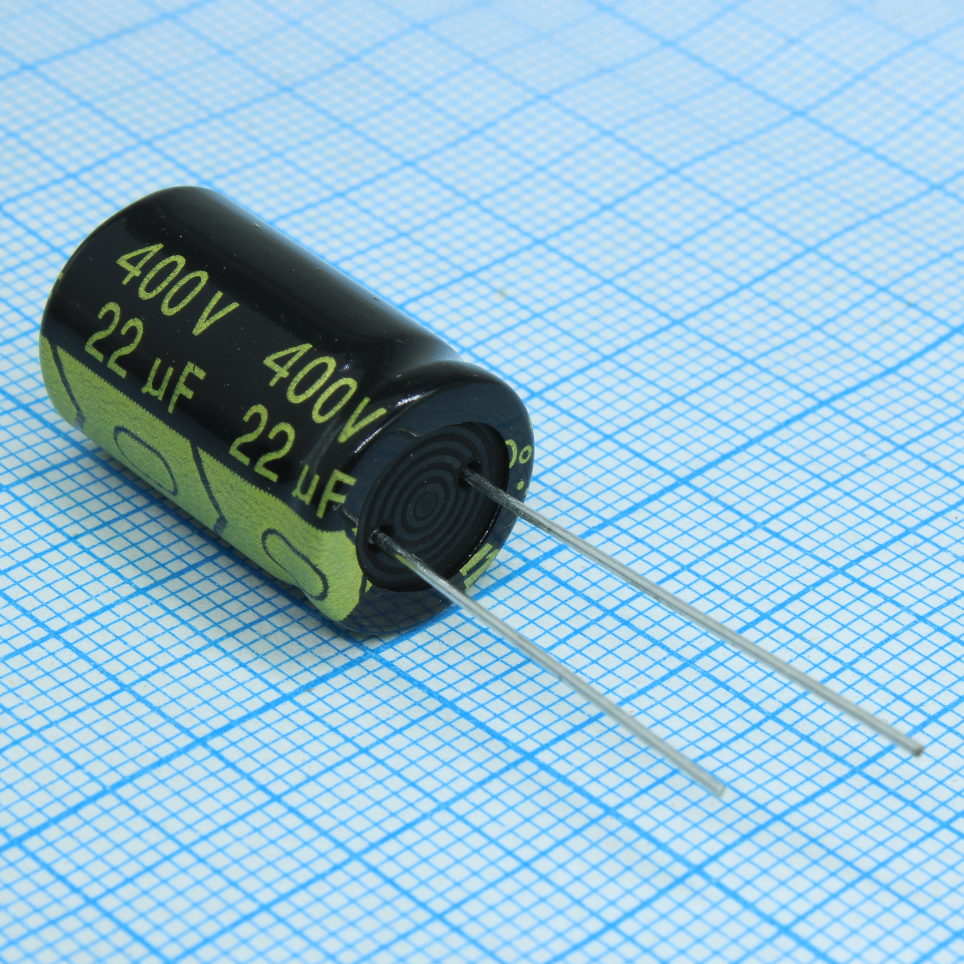 TS14011C222MSB0B0R - Конденсатор алюминиевый электролитический радиальный 2200мкФ 16В ±20% 13*20 P:5мм 700мА 2000ч 105°С