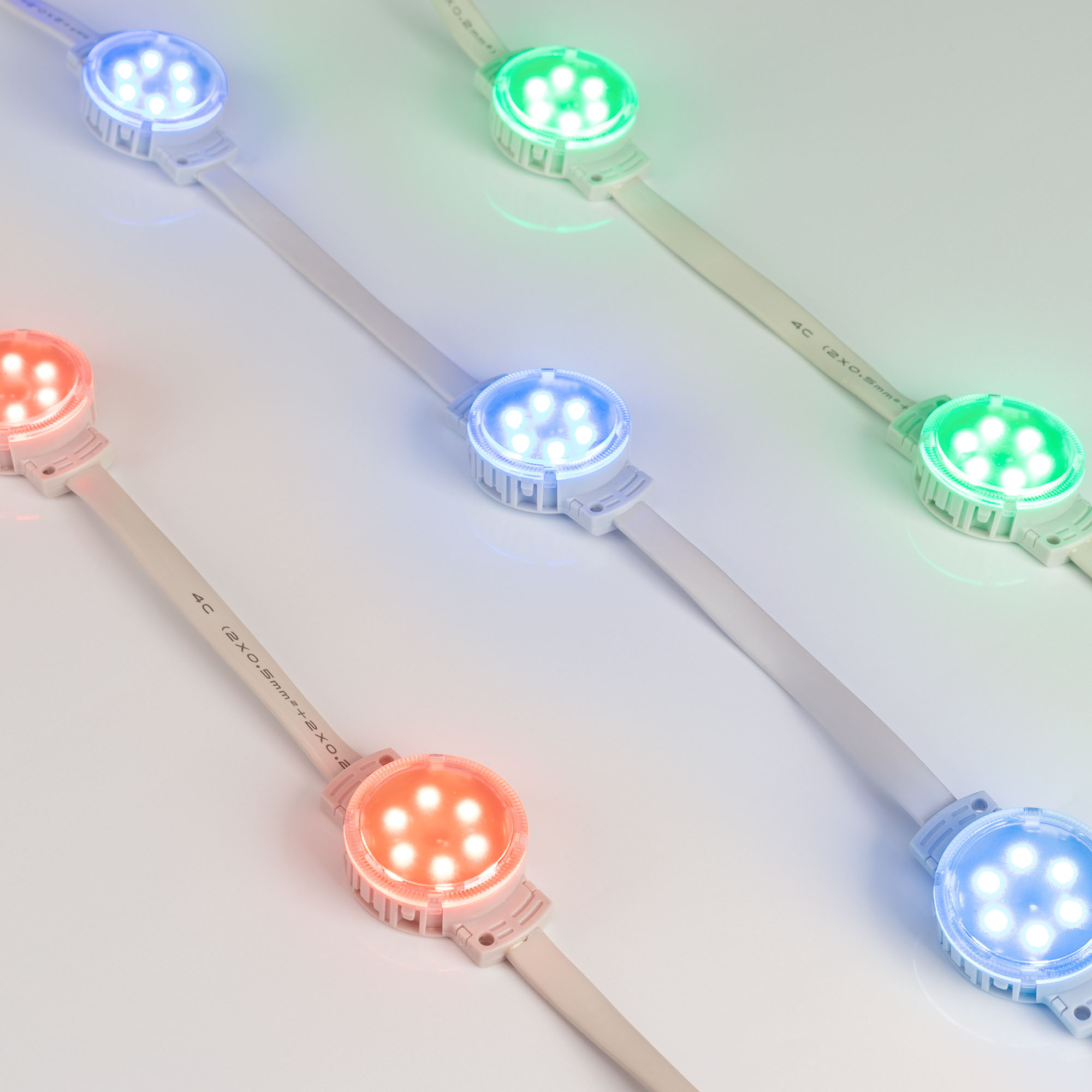 Модуль управляемый SPI-F6-D40 24V RGB-RAM-Auto (1.25W, IP68, 120 deg) 036828 - Управляемый светодиодный модуль SPI, RGB, микросхема МТ26803 (аналог UCS1903), напряжение 24 В, мощность 1.25 Вт, 6 светодиодов SMD 3535, угол 120°. Создание медиафасадов, 30 ш