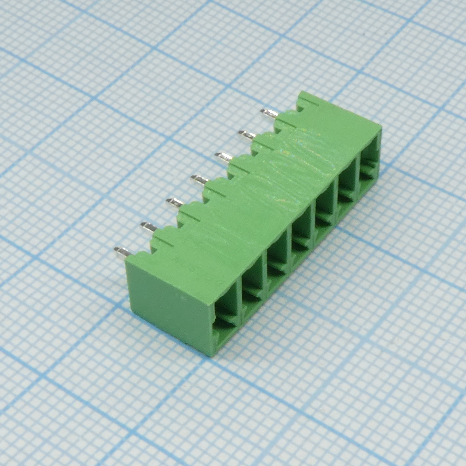 15EDGVC-3.81-07P-14-00A(H) - Разъемный клеммный блок на плату, 7 контактов. Серия 15EDGVC-3.81