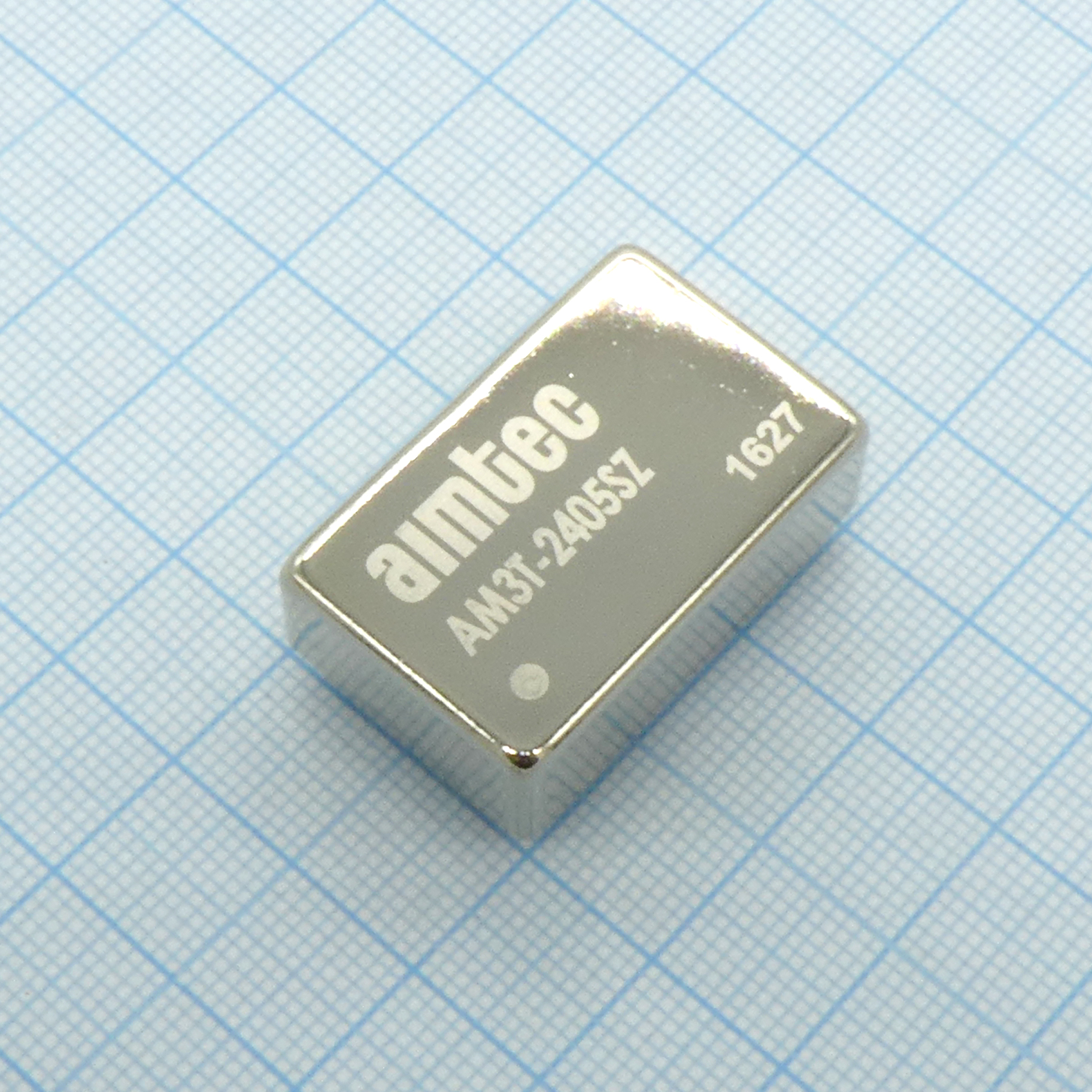 AM3T-2405SZ - DC/DC, 3Вт, вход 18…36В, выход 5В/0.6А, изоляция 1500В DC, КПД 76%, максимальная емкостная нагрузка не более 470мкФ, DIP24, 31.75x20.32x10.16мм, -40…85°C, металл