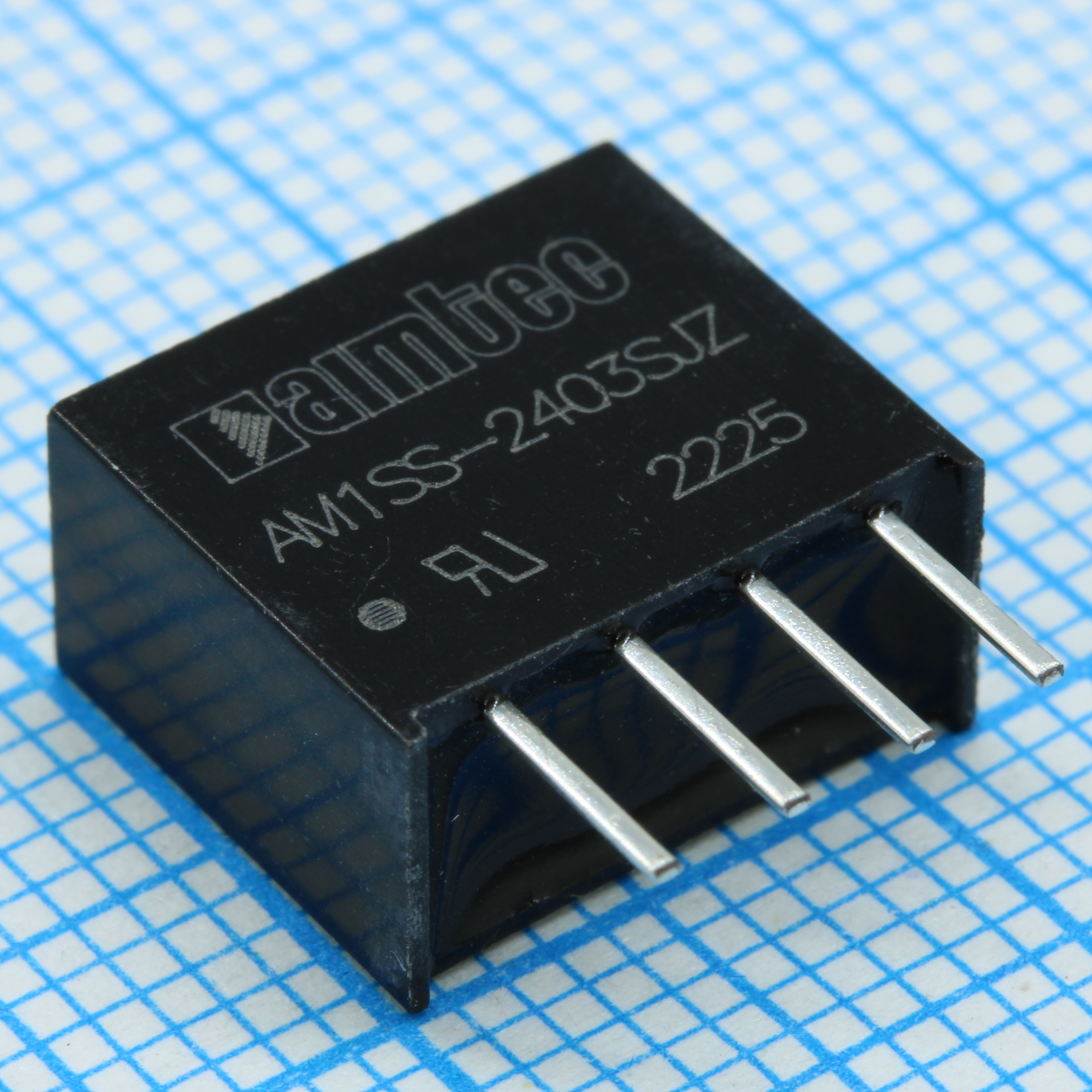 AM1SS-2403SJZ - DC/DC, 1Вт, вход 21.6…26.4В, выход 3.3В/0.03…0.303А, изоляция 1500В DC, КПД 75%, максимальная емкостная нагрузка не более 2400мкФ, SIP4, 11.6x6x10.1мм, -40…105°C, пластик