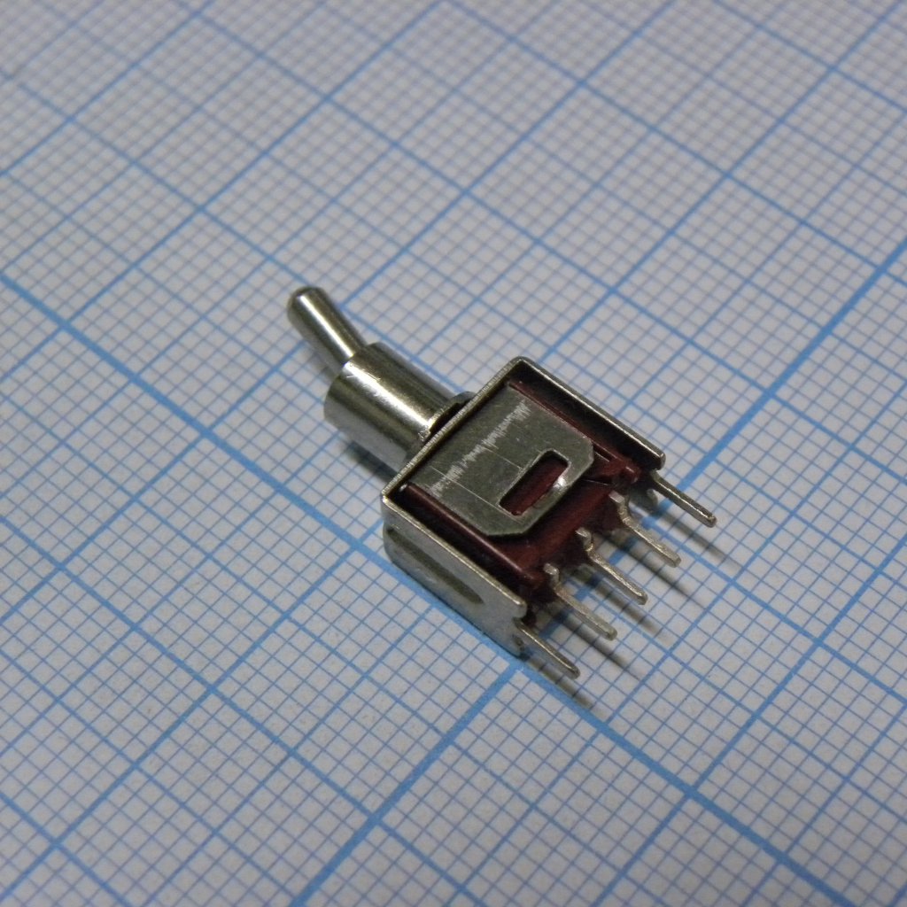 MTL-102-2C2T - Тумблер ON-ON 1 группа контактов 1.5А, 250В прямой на плату