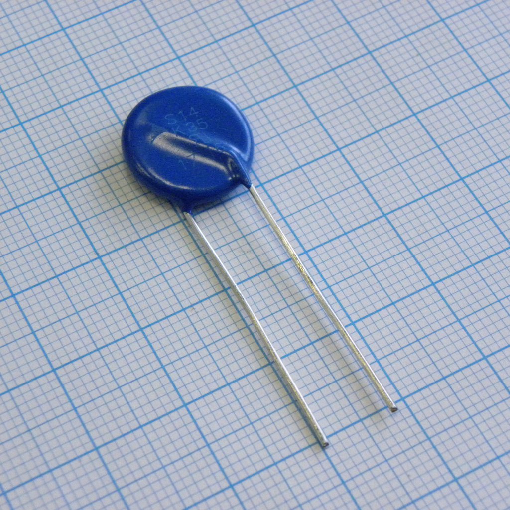 B72214S0350K101 - Варистор 35Vac/45Vdc, 1000A, 56V(1mA), 0.6W радиальные выводы, россыпь