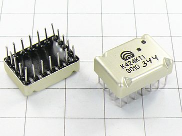 Микросхема К424КТ1