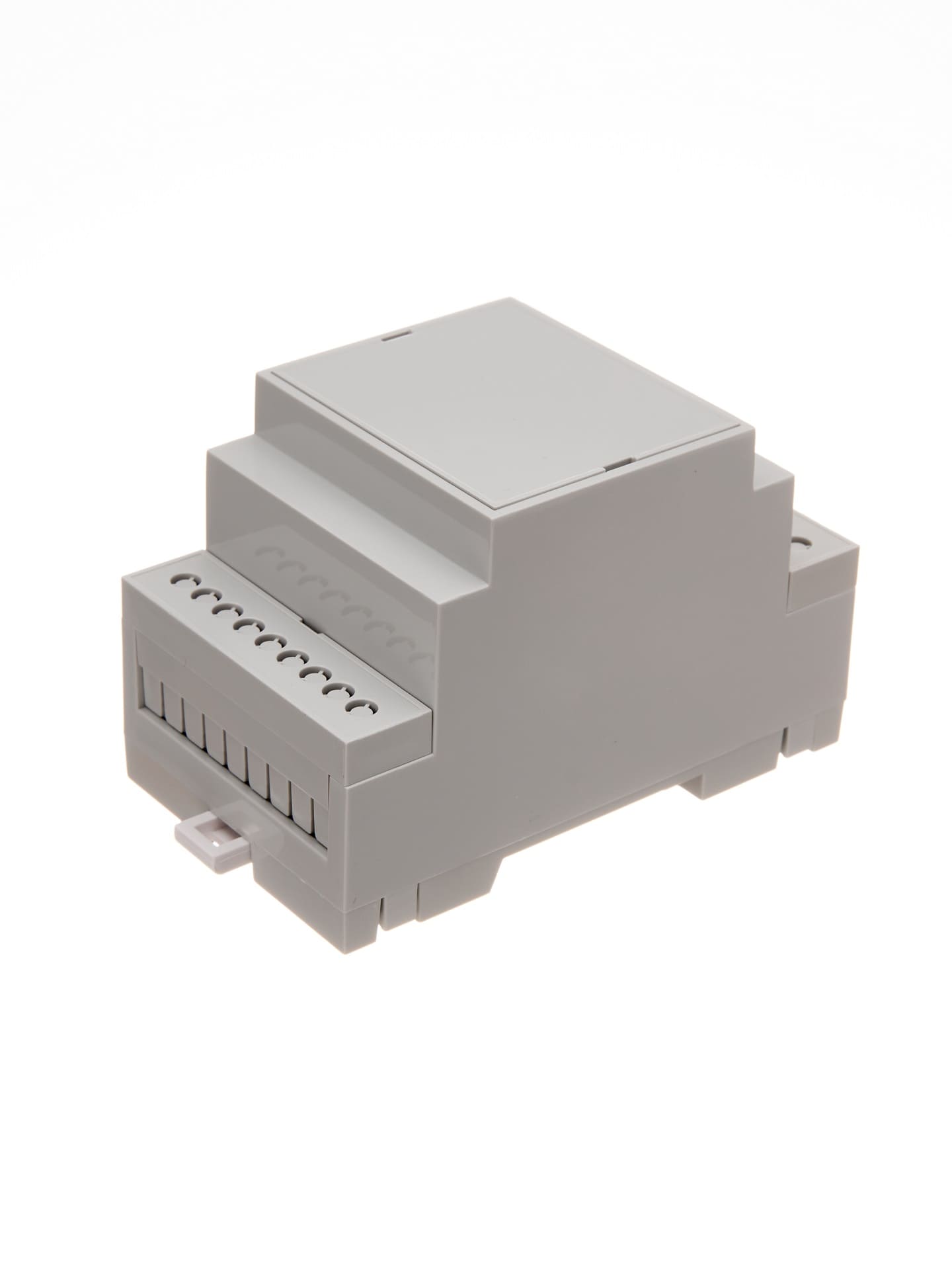 D3M-RU - Корпус на 3 модуля для установки на DIN-рейку, размеры: 90,2х57,5х53,5 мм, мат.: ABS-UL-94V0, цвет: светло-серый RAL7035. Под клеммные блоки шаг 5.08мм. Аналог корпуса Gainta D3MG