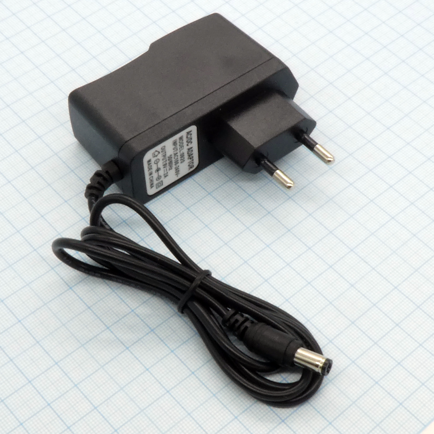 Блок питания 9В 2А (разъём 5.5*2.5мм) - Импульсный блок питания (адаптер) 9В 2А