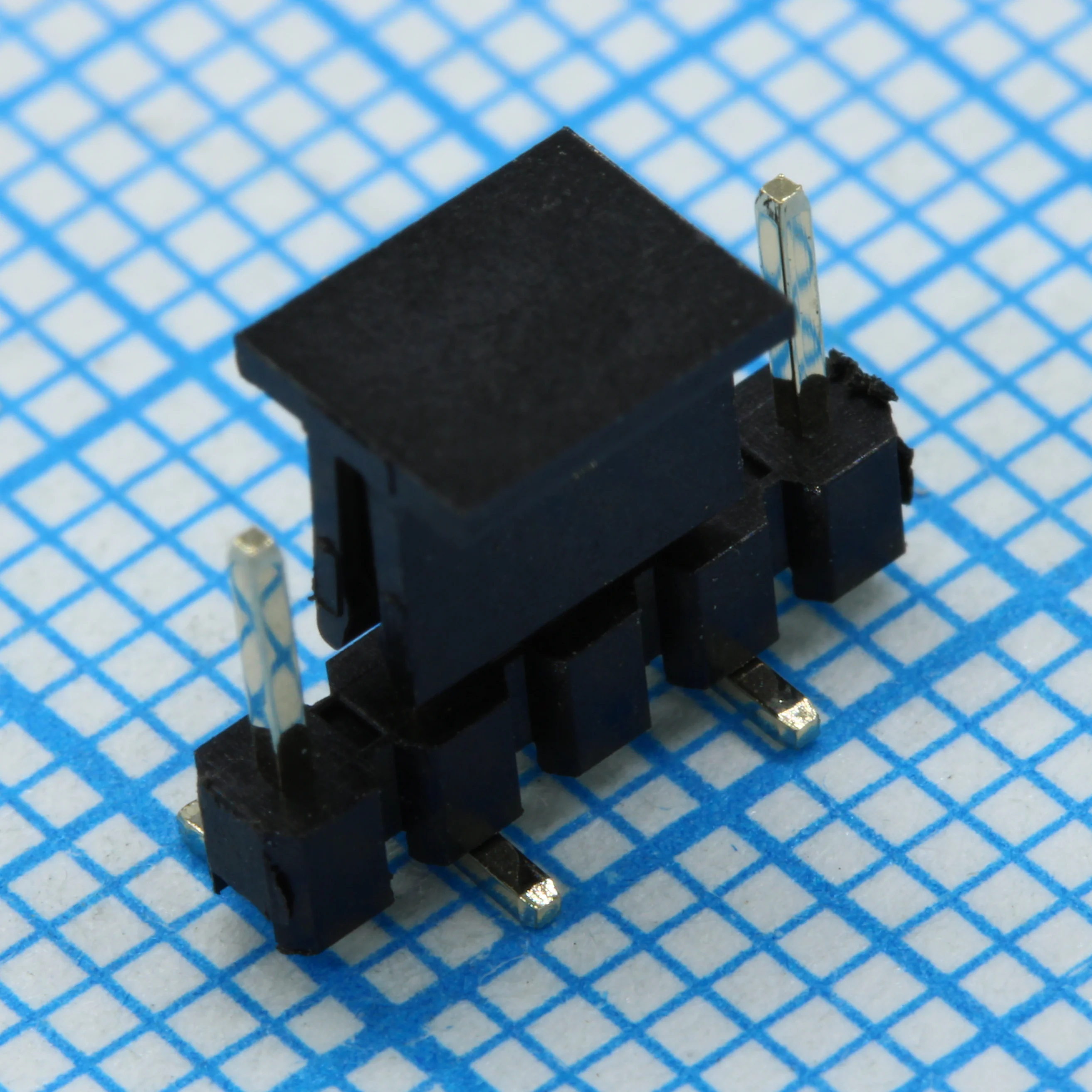 DS1025-03-1X5P8BS12SR-B - Соединитель штыревой, вилка на плату для SMD монтажа 1х5 контактов шаг 2,0мм вертикальный
