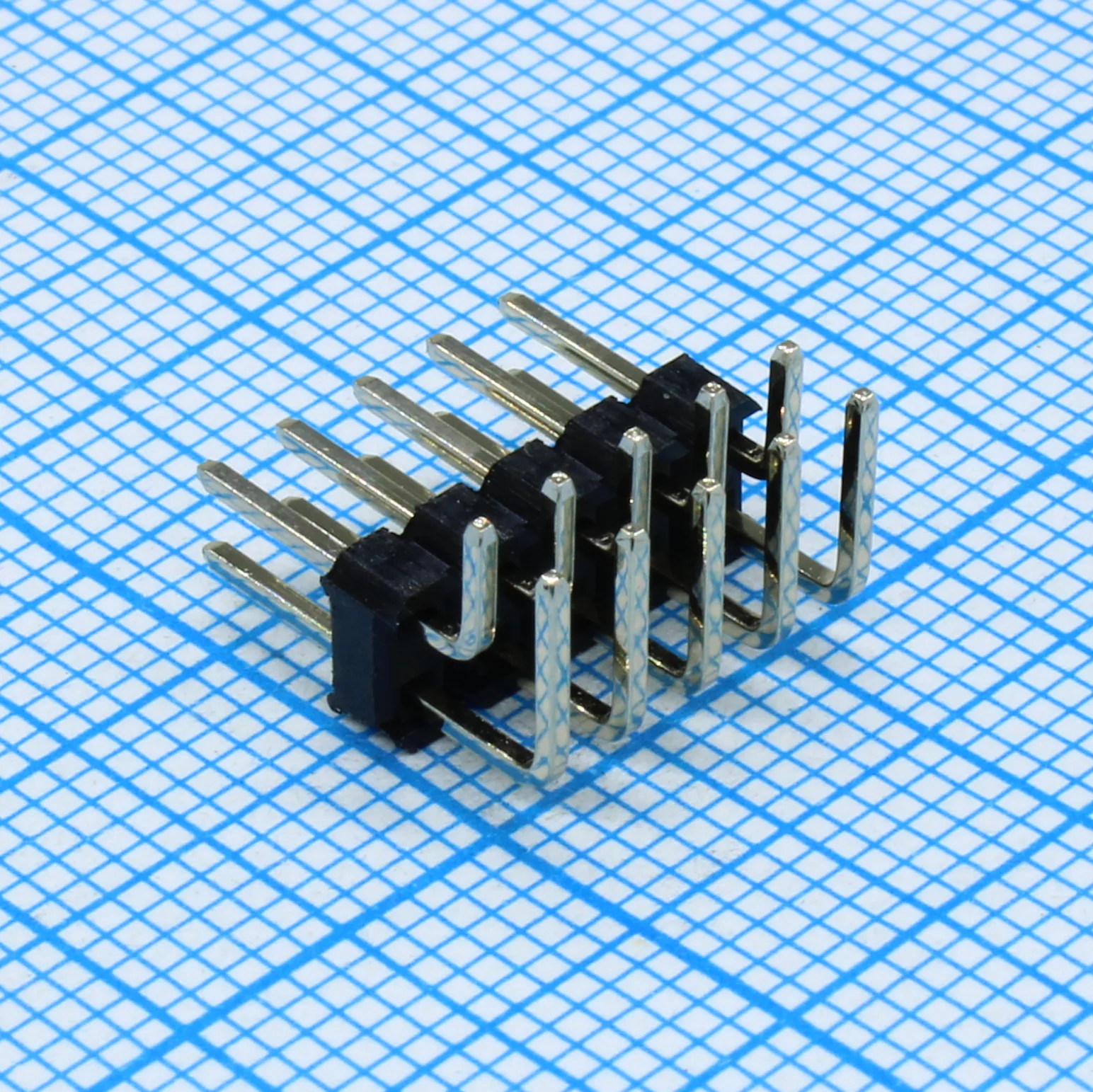 DS1022-2X5RF11-B - Соединитель штыревой, вилка на плату двухрядная угловая 10pin(2x5), шаг 2.54мм