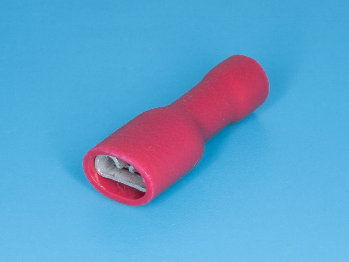 TAI4.8-1.25I8 - Клемма ножевая 4,8мм, гнездо на провод 0,25-1,5мм, полностью изолированная под контакт 0,8мм, кратно 100шт.