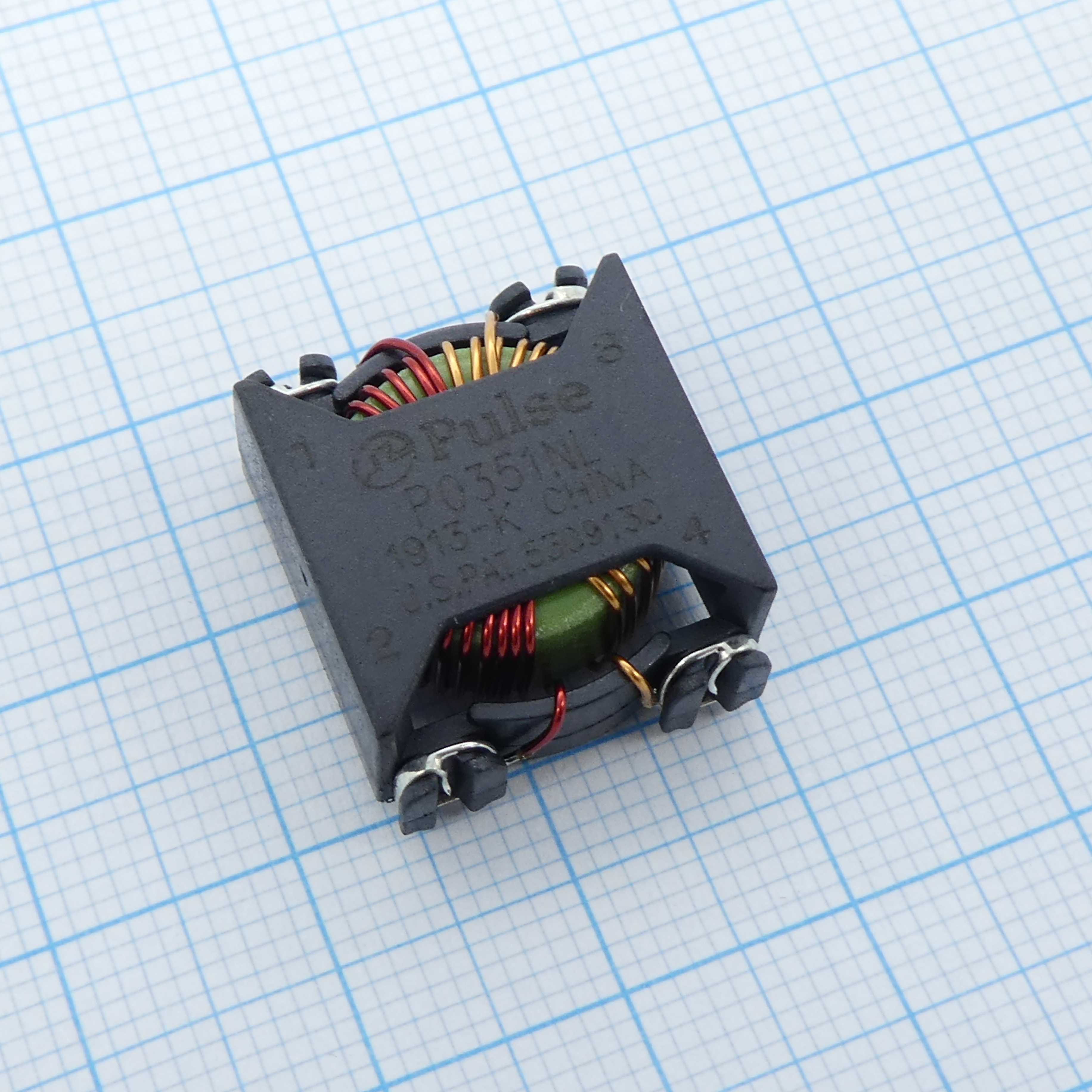 P0351NL - Фильтр синфазных помех 1.47мГн ±35%, 2.8A, 0.08 Ом, 380В, 17*19.6*10мм, горизонтальный