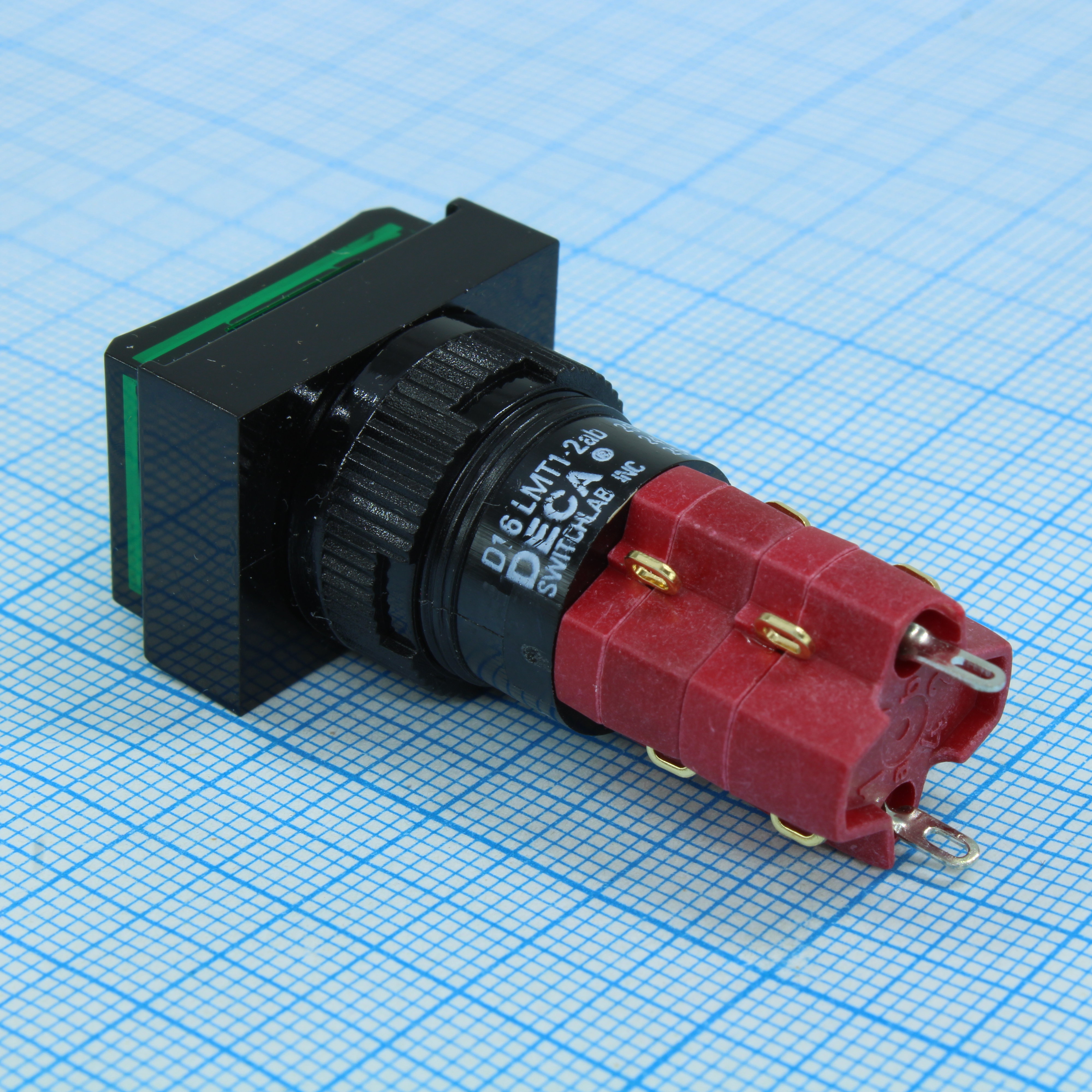 D16LMT1-2ABKG - D16LMT1-2ABKG, Переключатель кнопочный без фиксации 250В/5А LED подсветка 24В